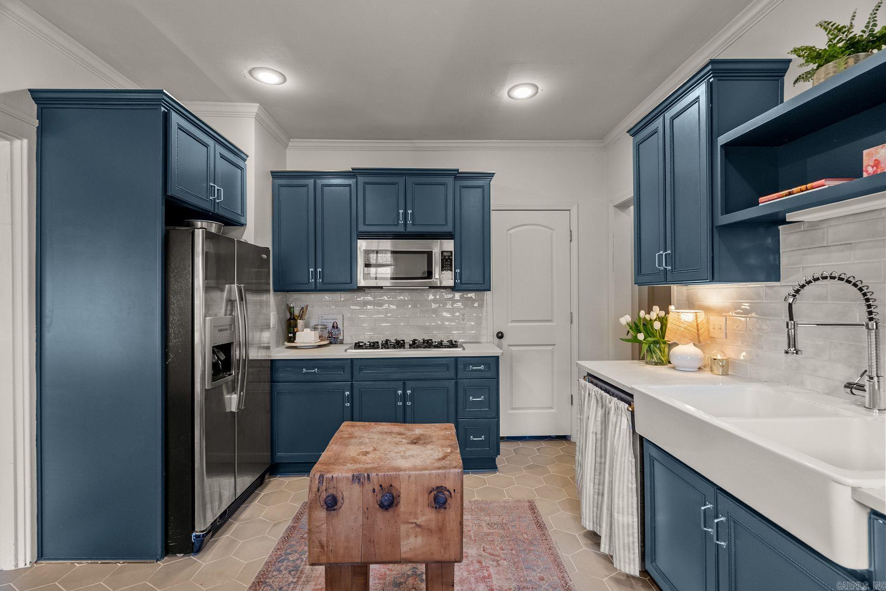 NEWTONS - Residential