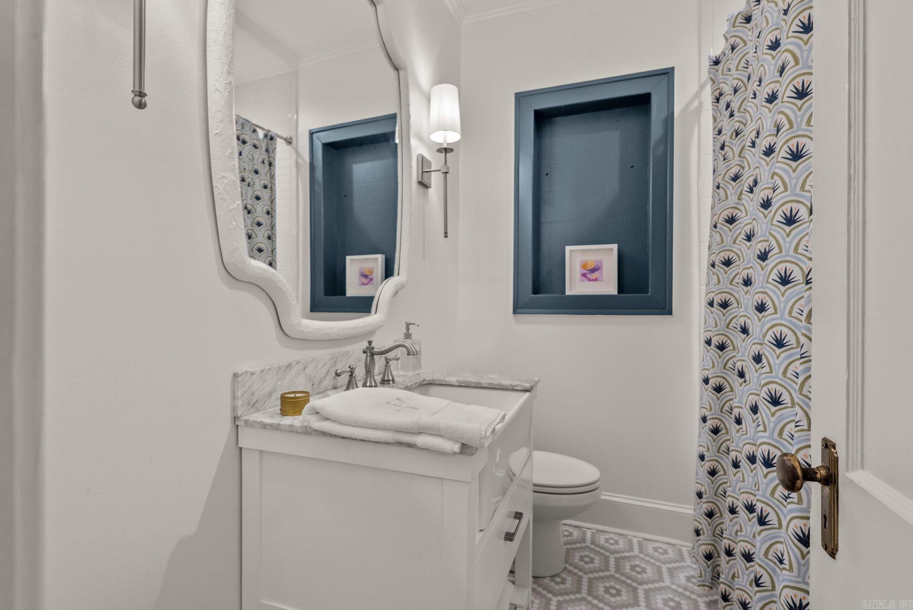 NEWTONS - Residential