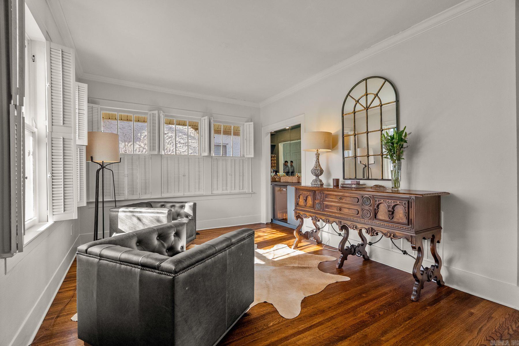 NEWTONS - Residential