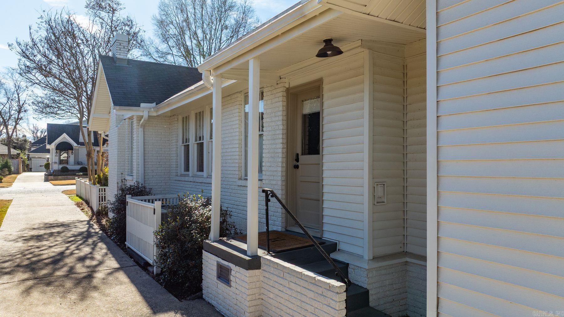 NEWTONS - Residential