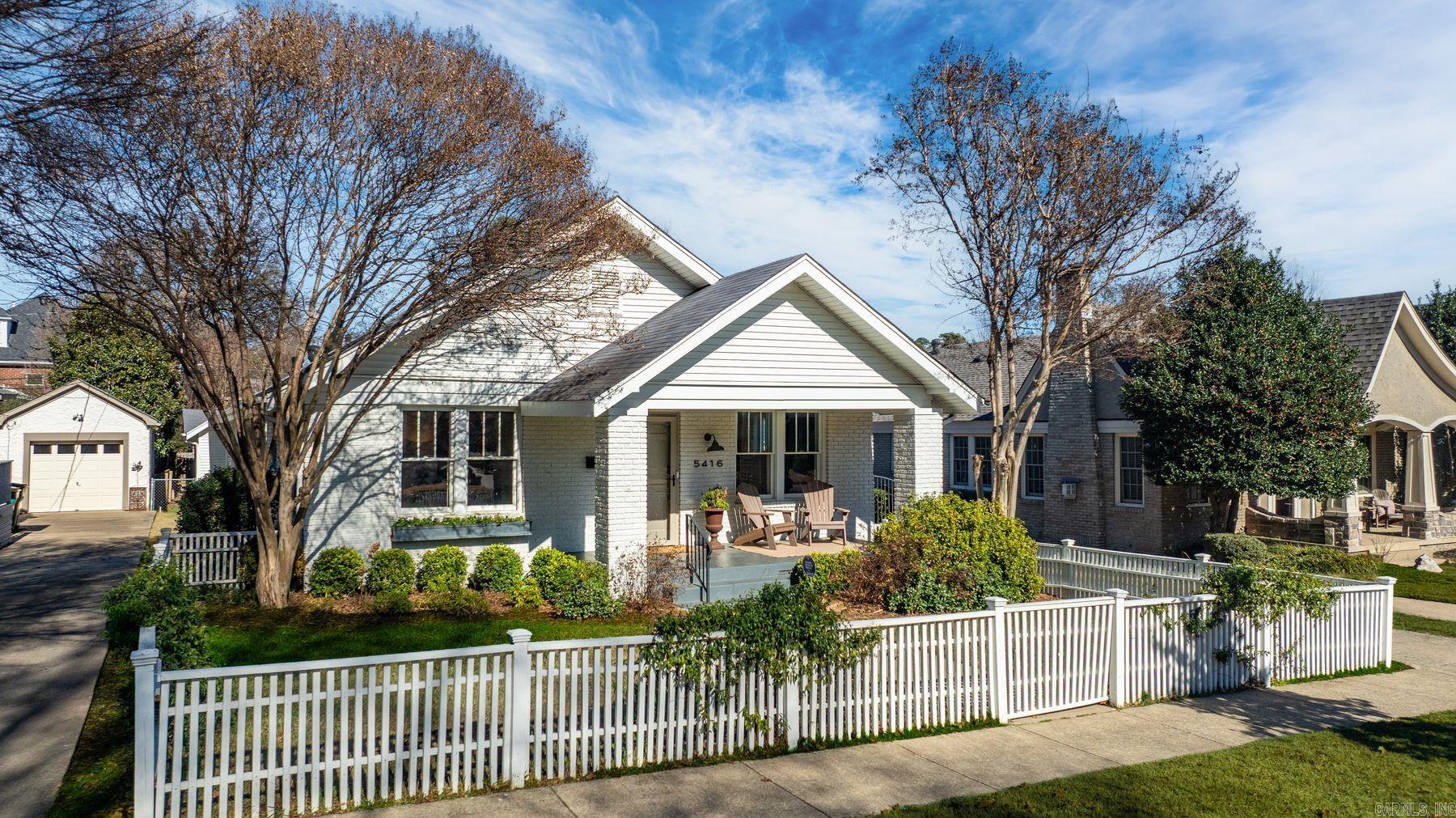 NEWTONS - Residential