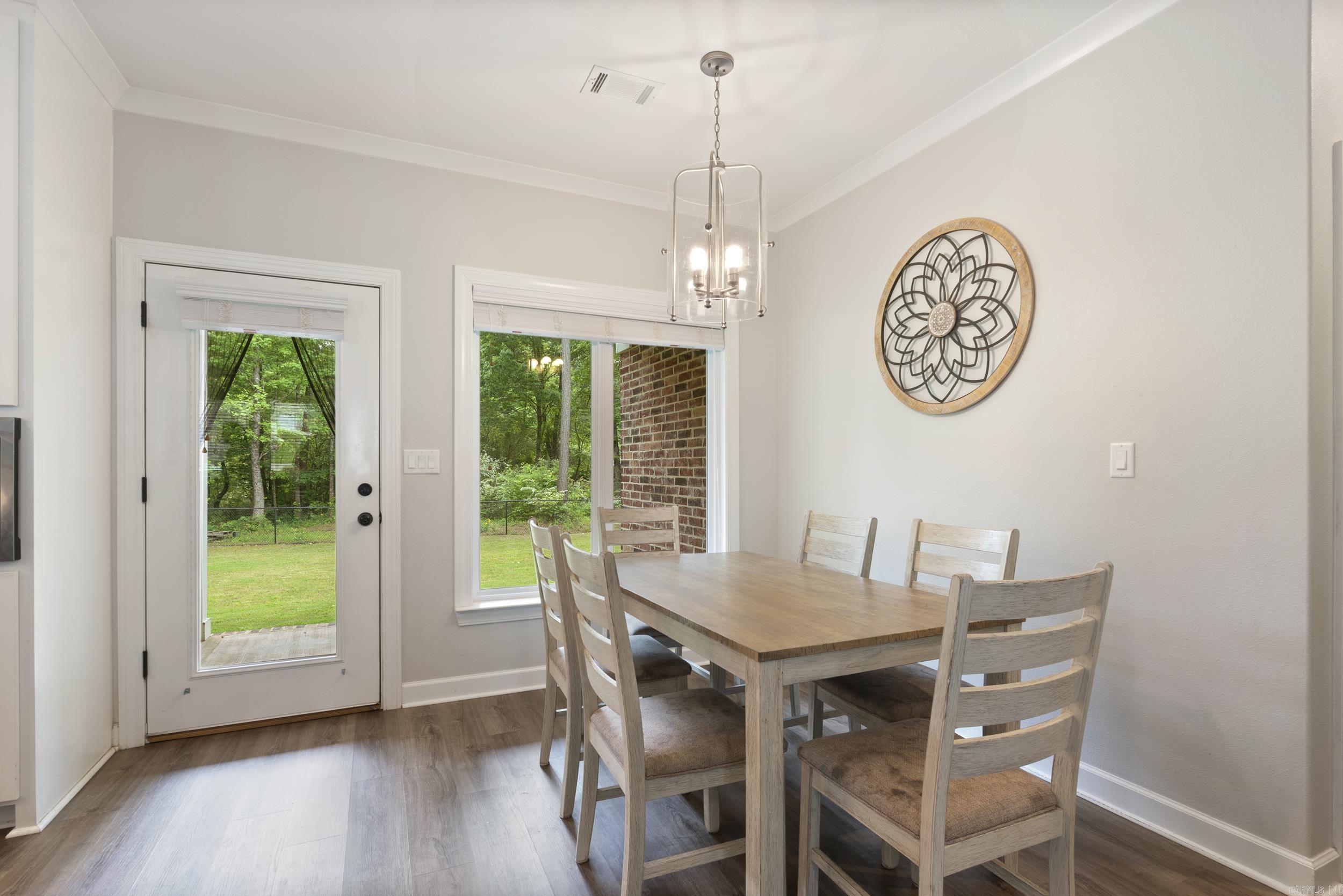 DAWSONS POINTE - Residential