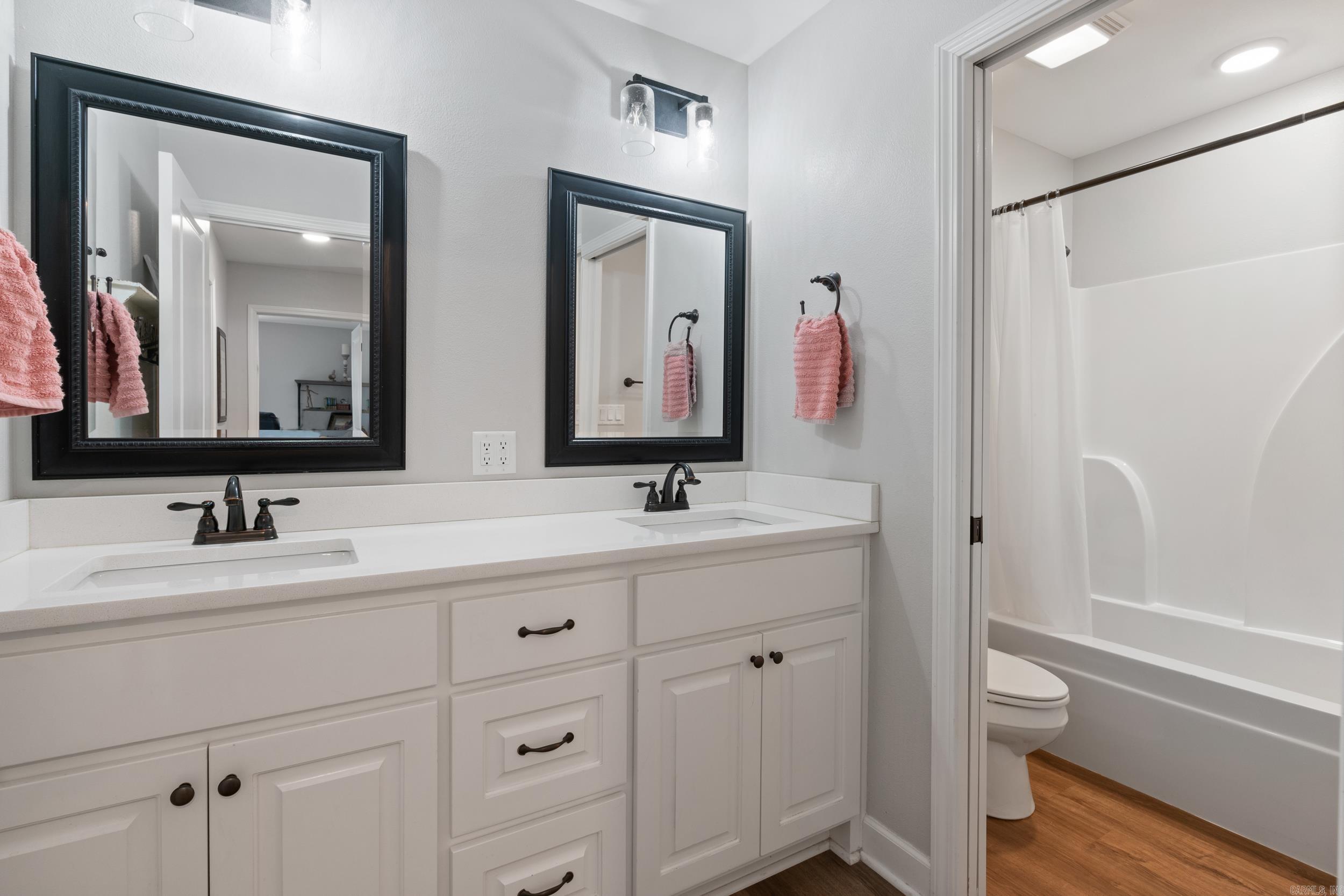 DAWSONS POINTE - Residential