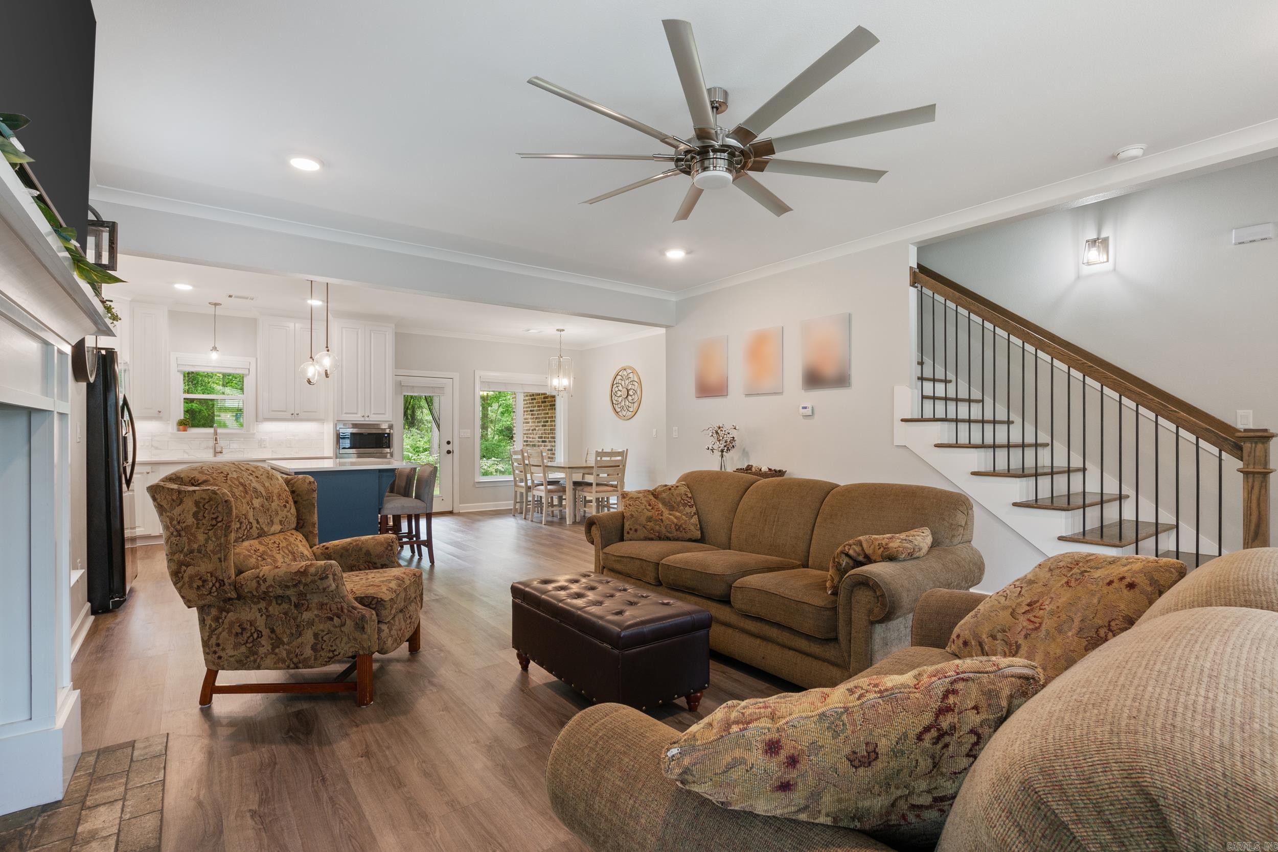 DAWSONS POINTE - Residential