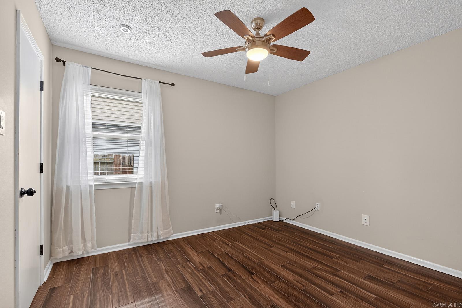 AMBER OAKS ADDN - Residential