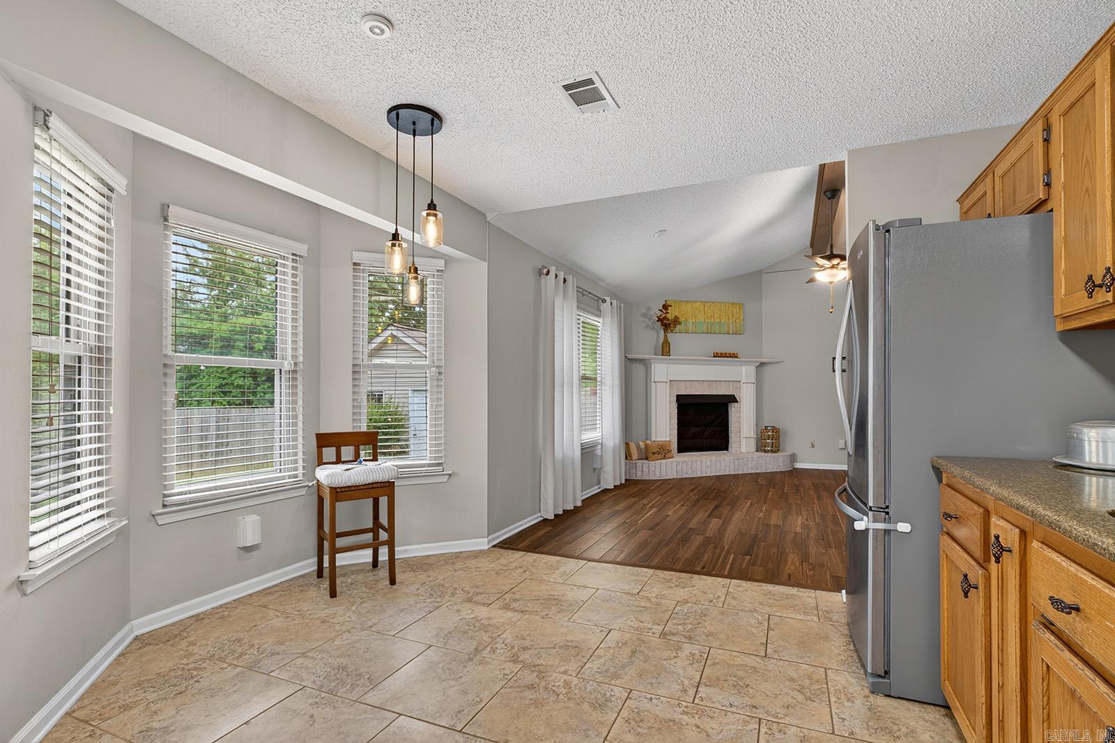 AMBER OAKS ADDN - Residential
