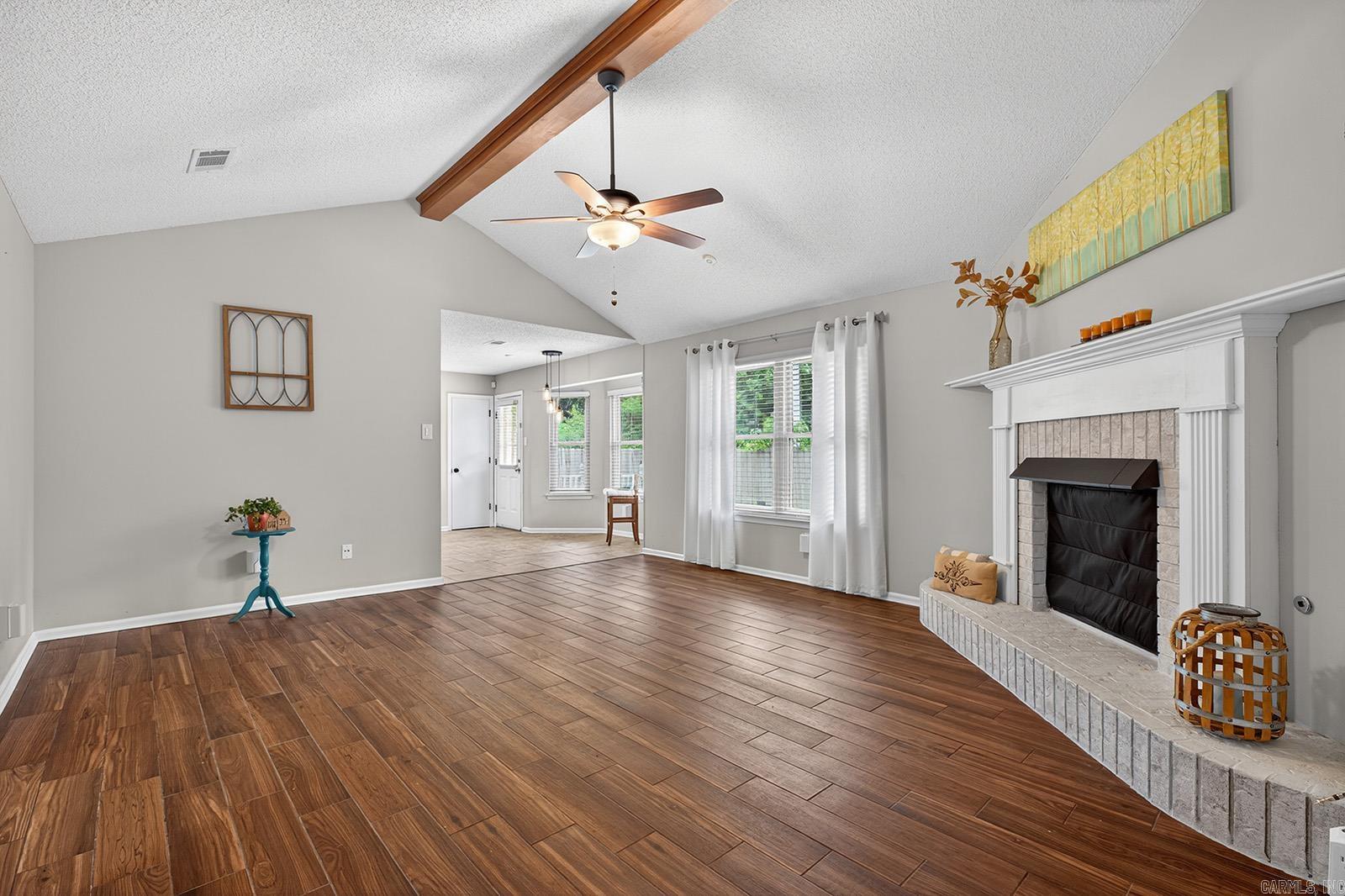 AMBER OAKS ADDN - Residential