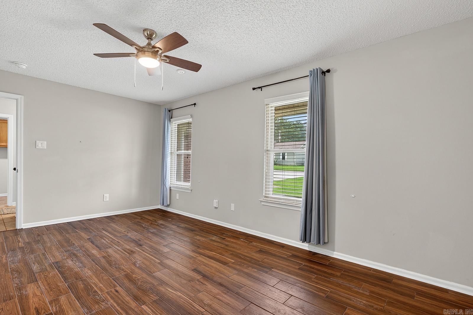 AMBER OAKS ADDN - Residential