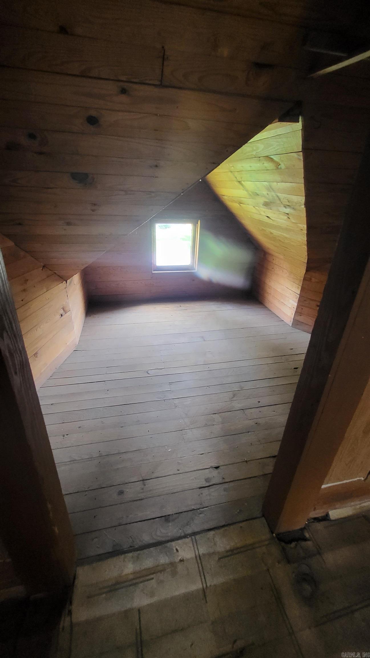 Mena Original - Residential