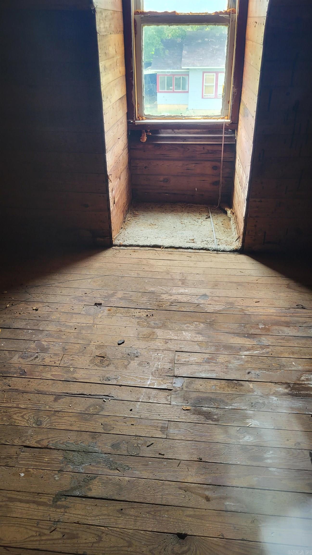 Mena Original - Residential