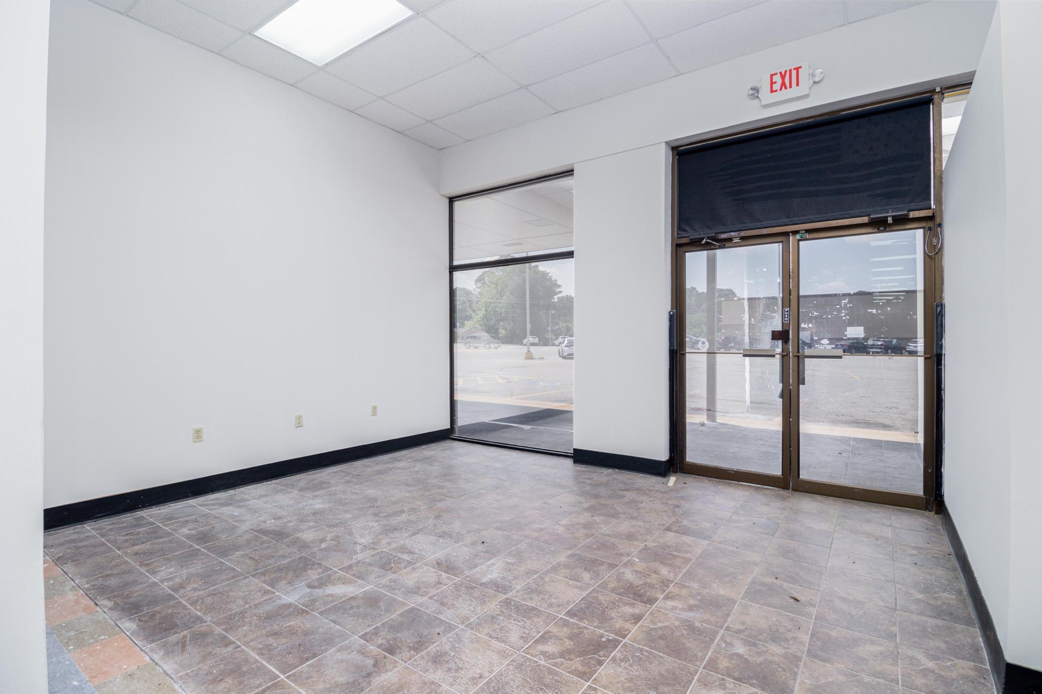 Paragould Plaza - Commercial Lease