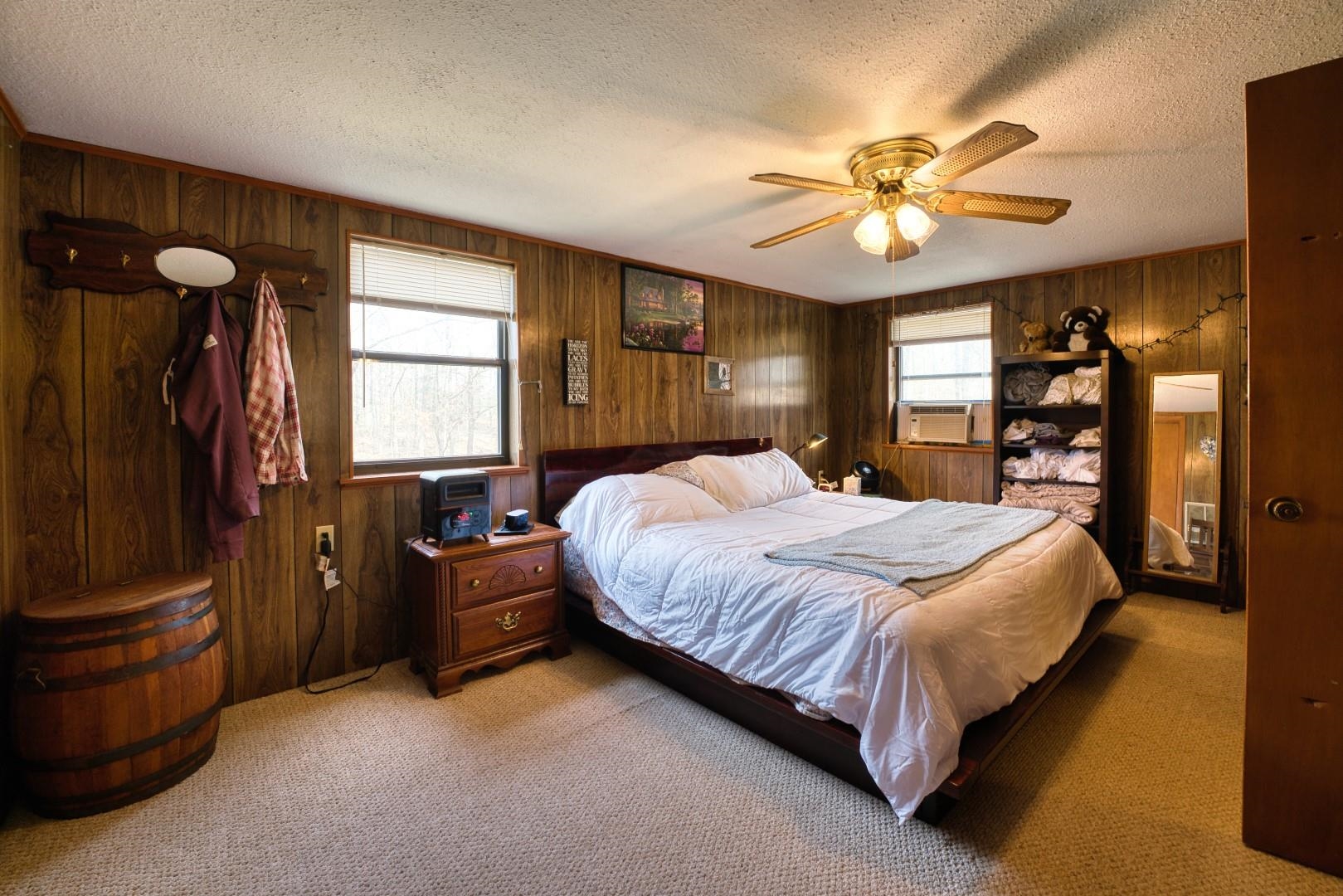 Metes & Bounds - Residential Income
