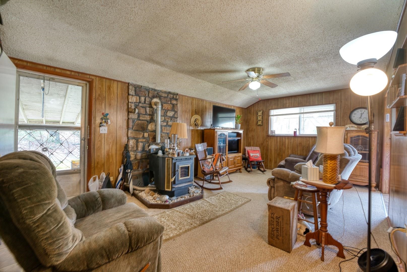 Metes & Bounds - Residential Income