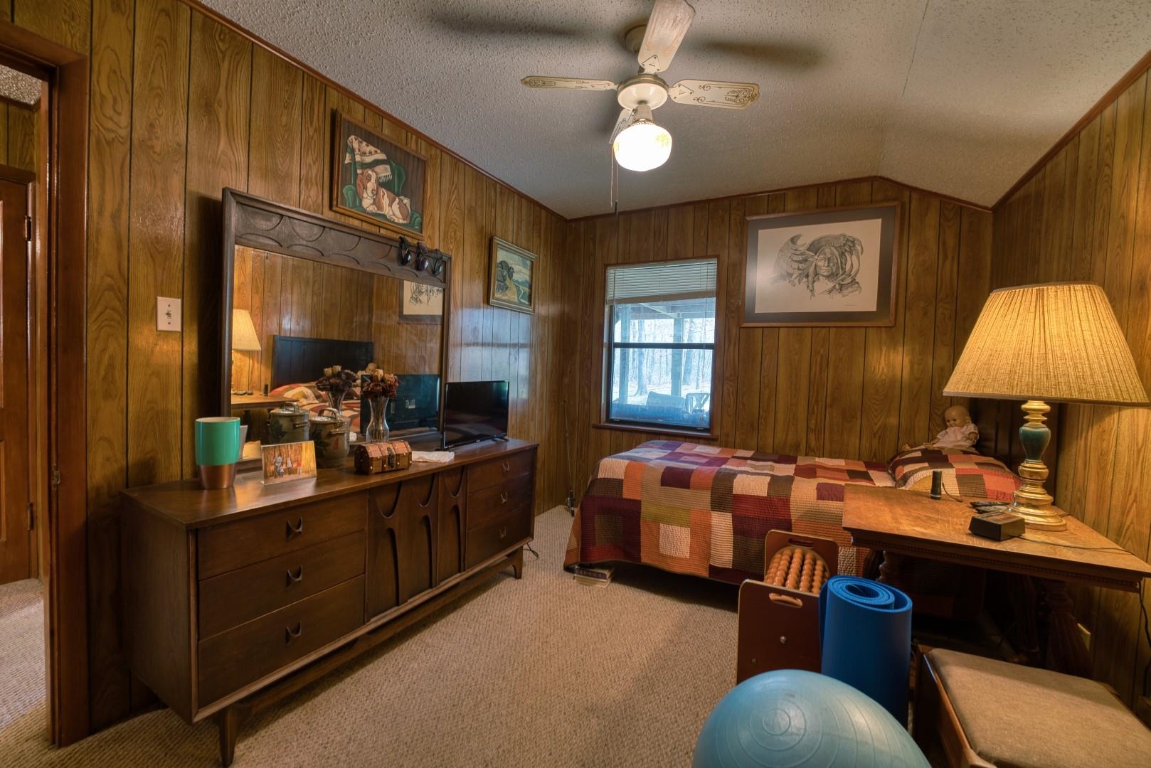 Metes & Bounds - Residential Income