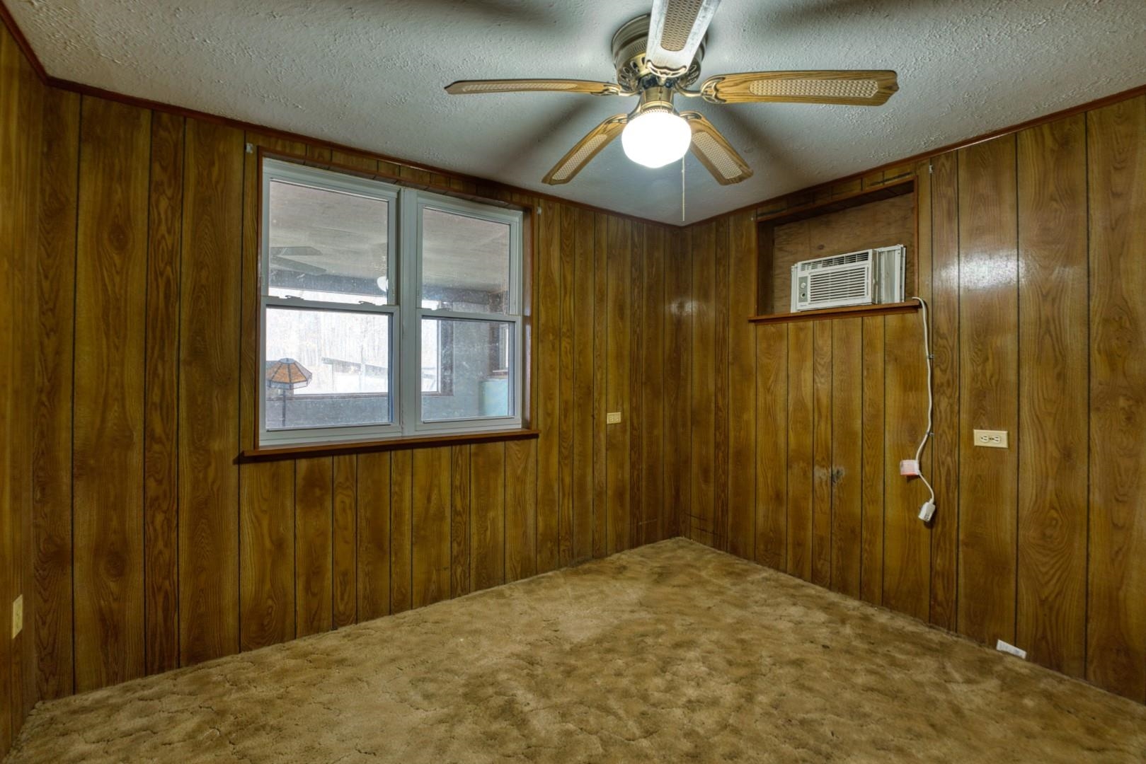 Metes & Bounds - Residential Income