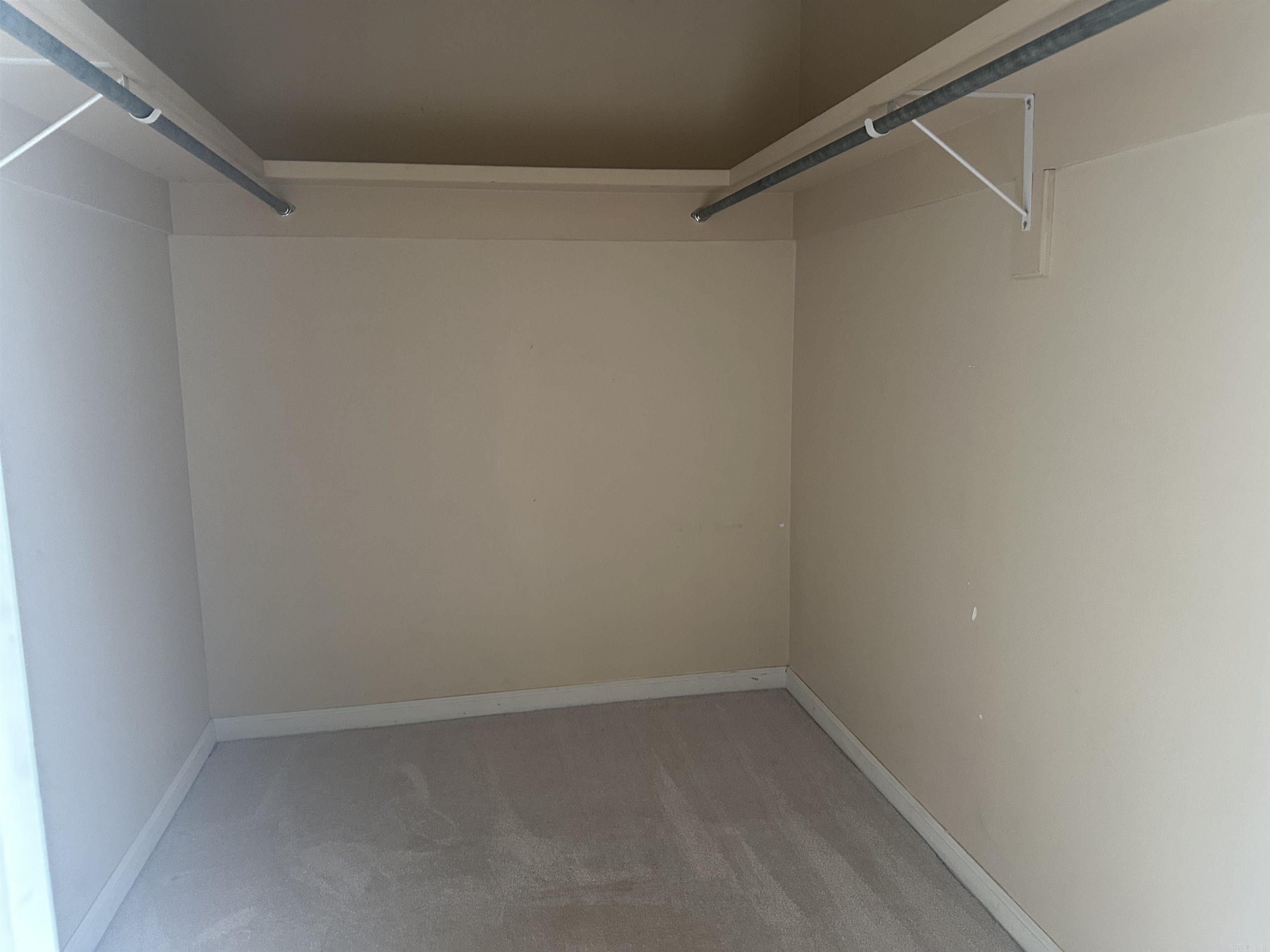 WOODLANDS HILLS - Residential