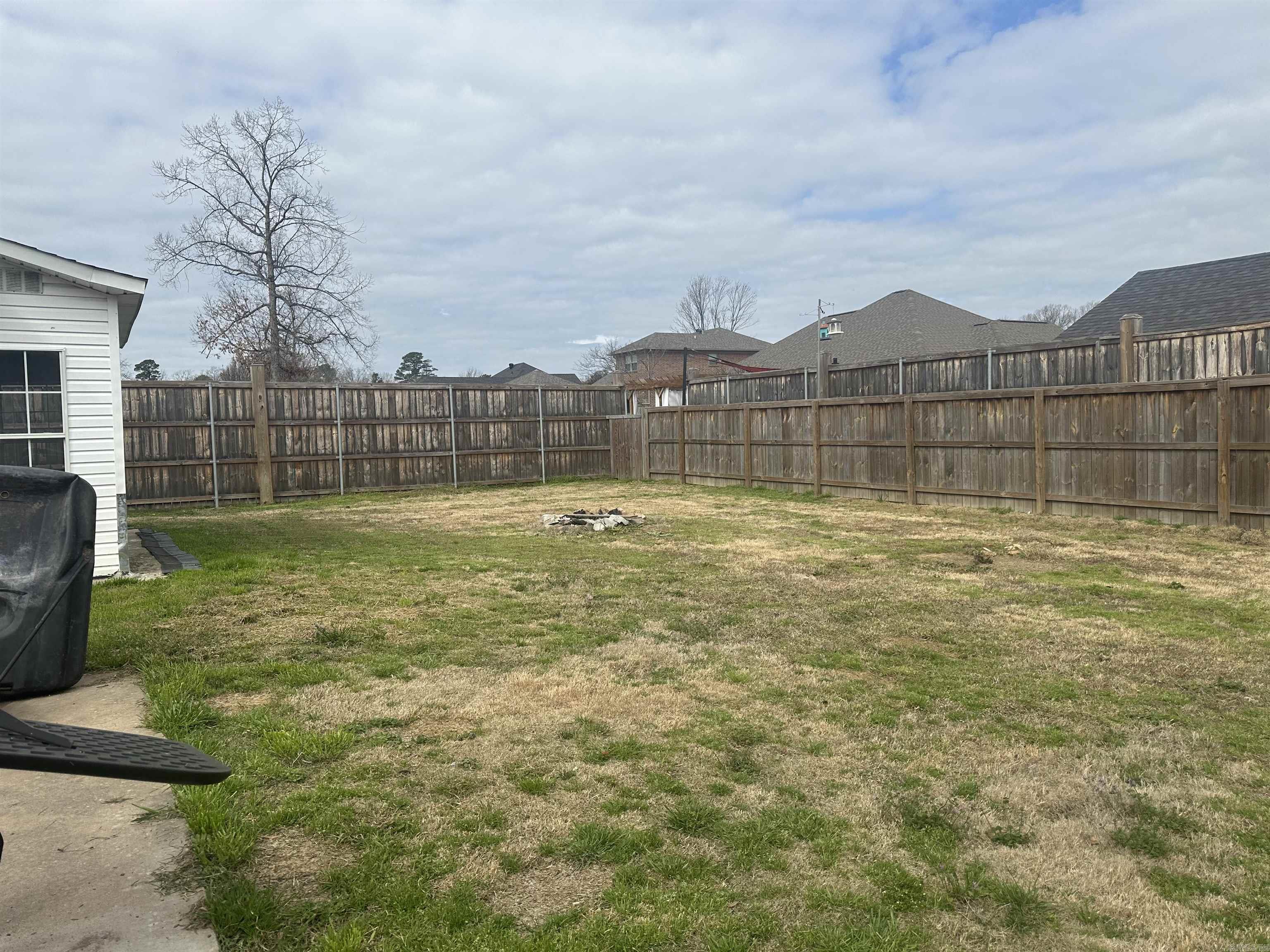 WOODLANDS HILLS - Residential