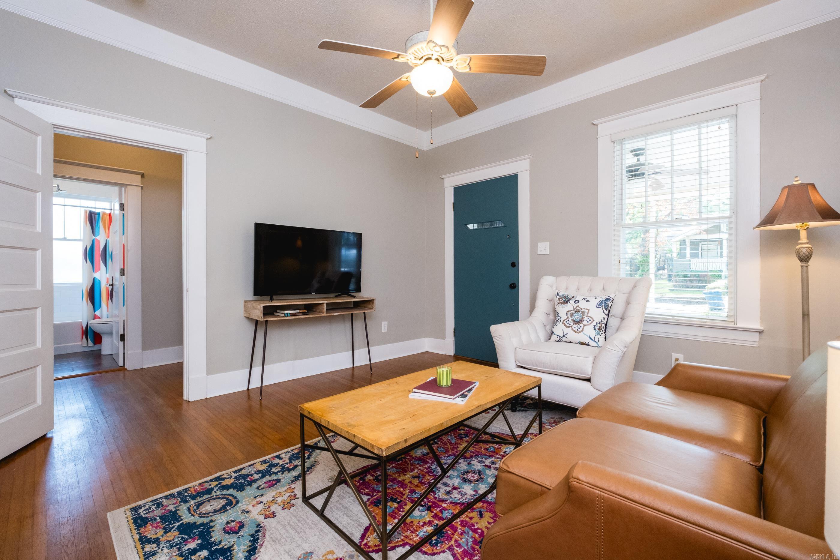 ELMHURST - Residential