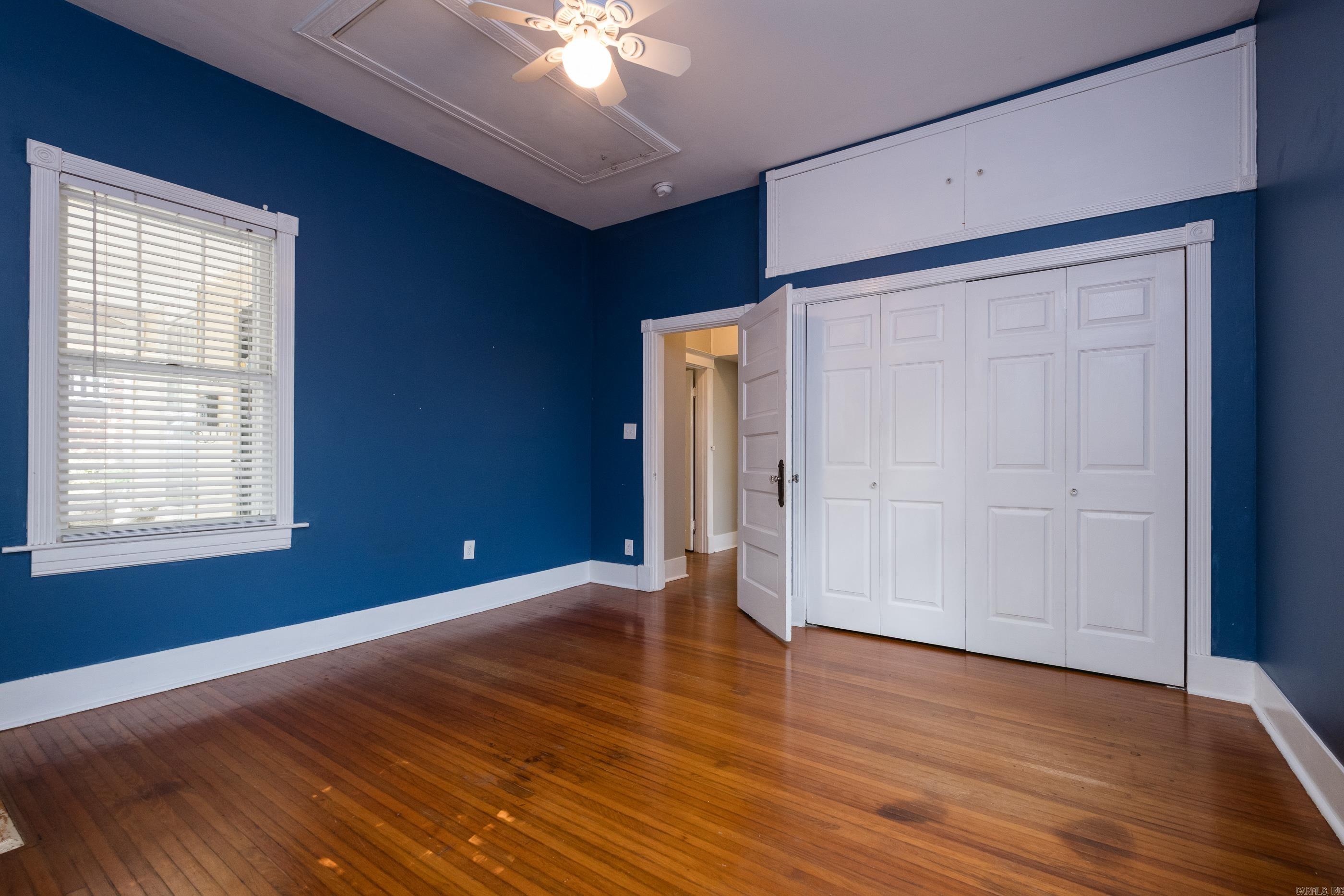 ELMHURST - Residential