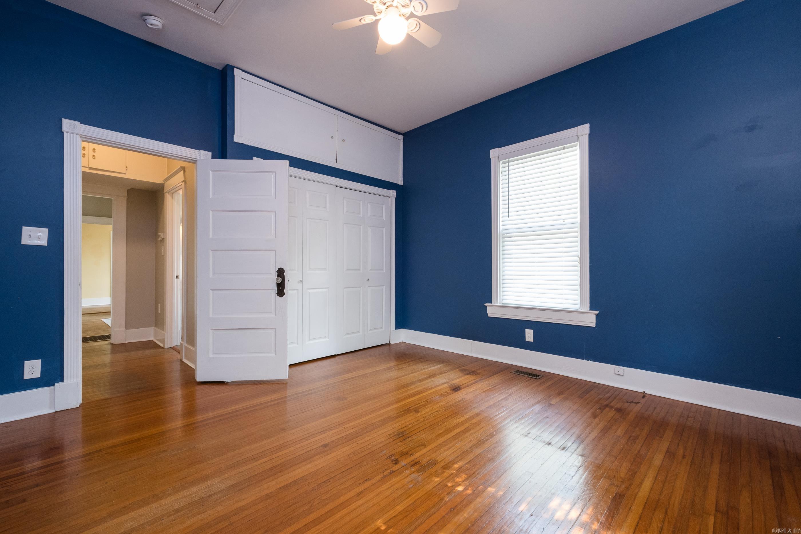 ELMHURST - Residential