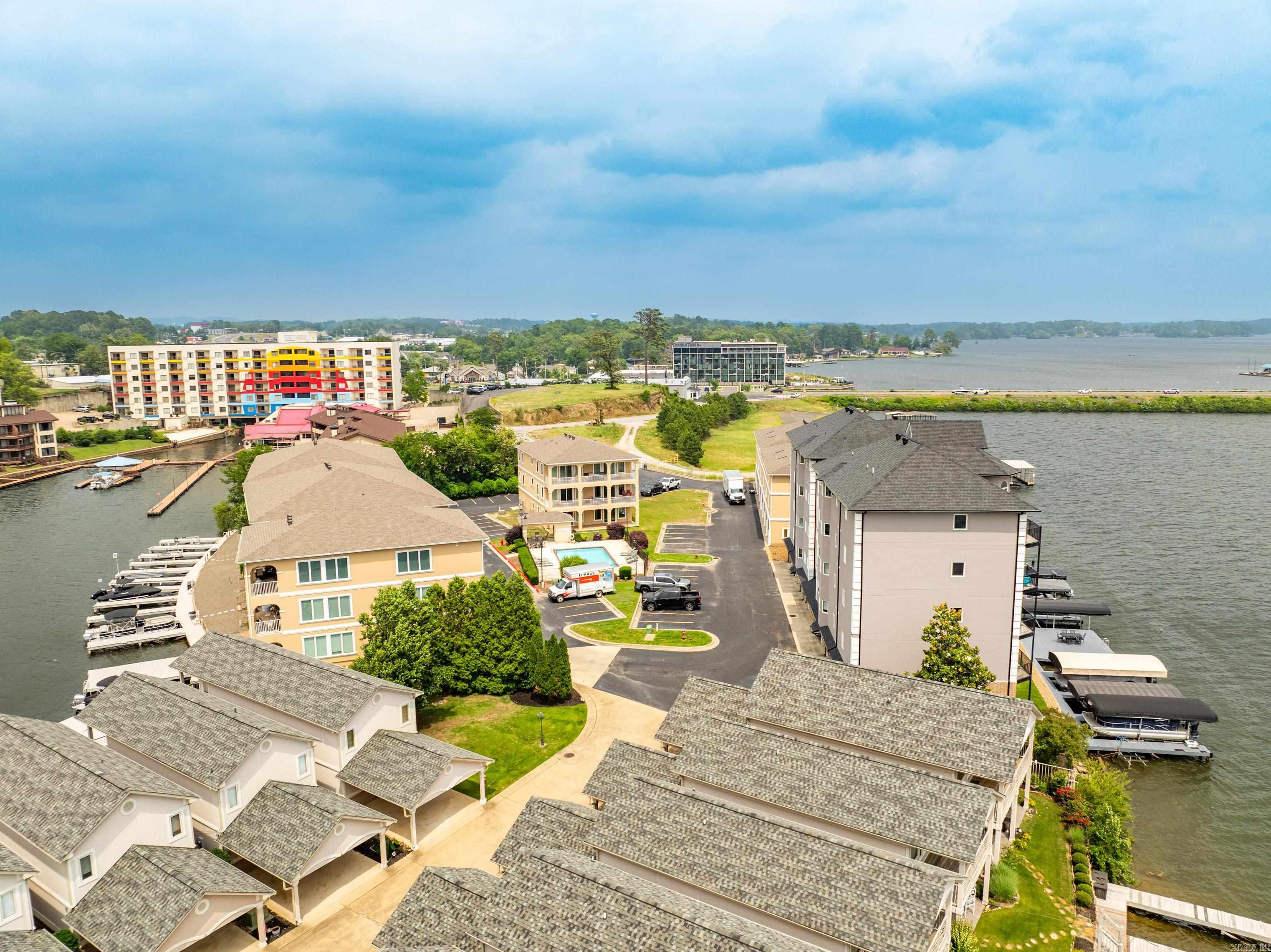 Pointe Condominiums HPR - Residential