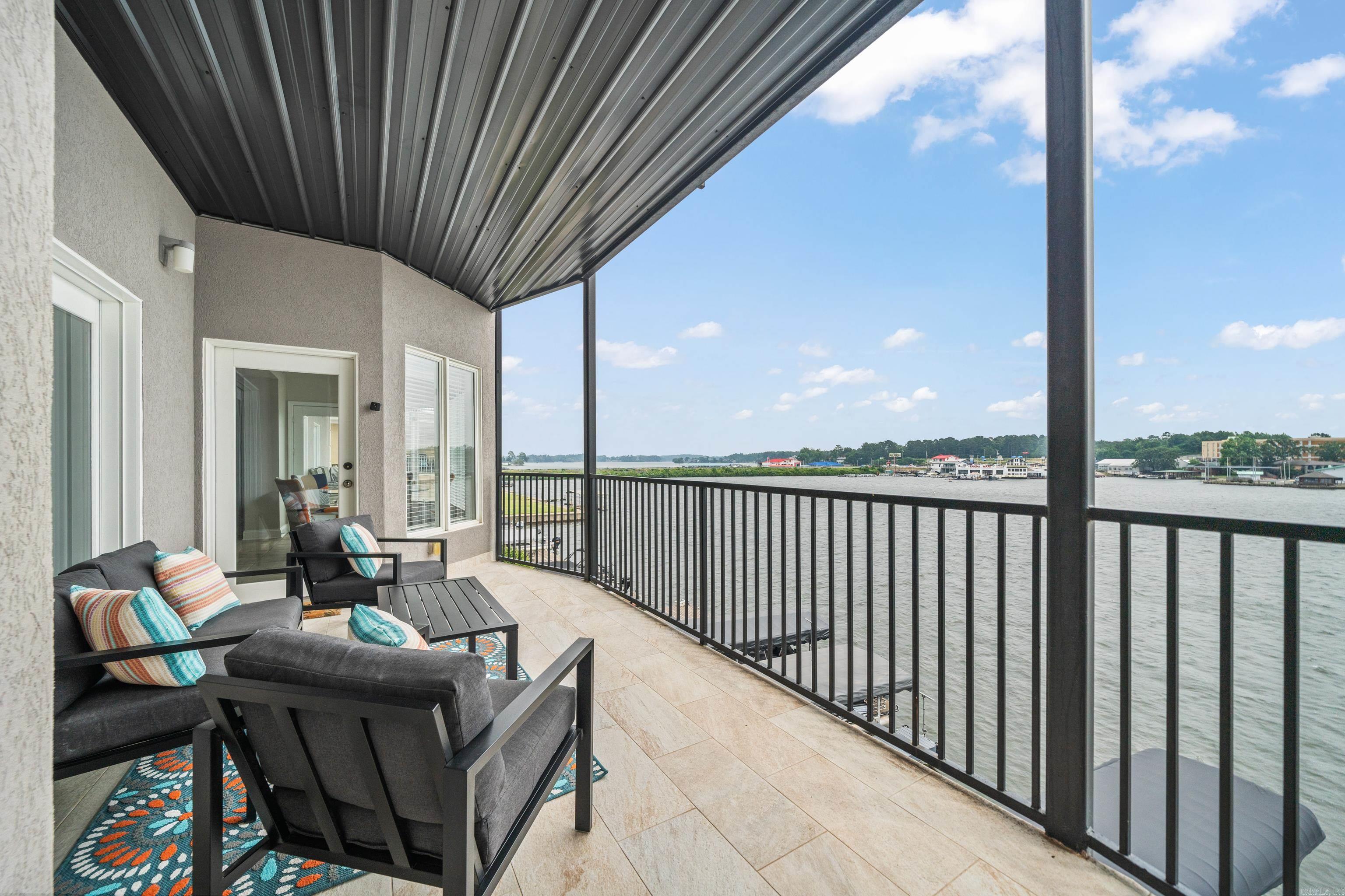 Pointe Condominiums HPR - Residential