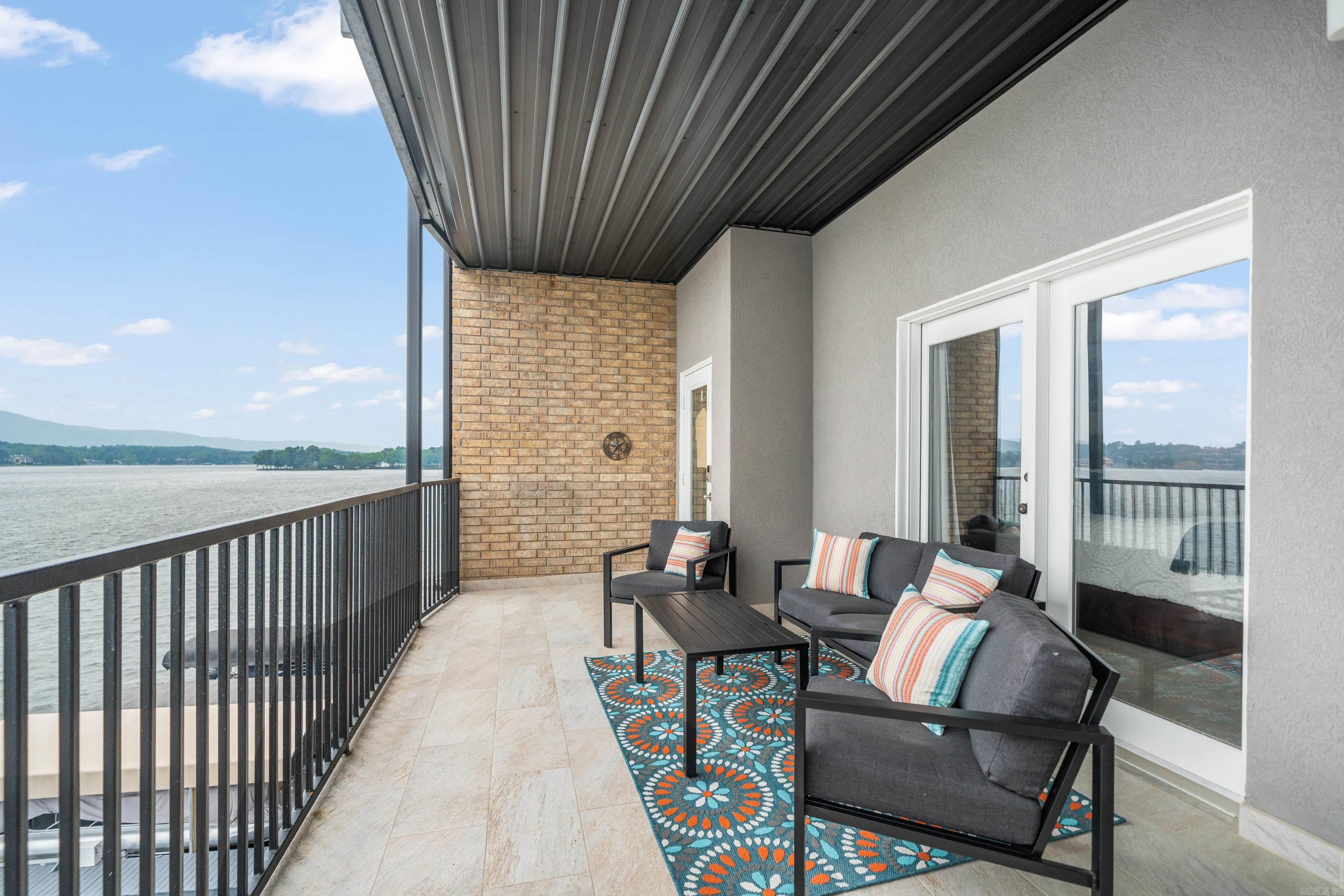 Pointe Condominiums HPR - Residential