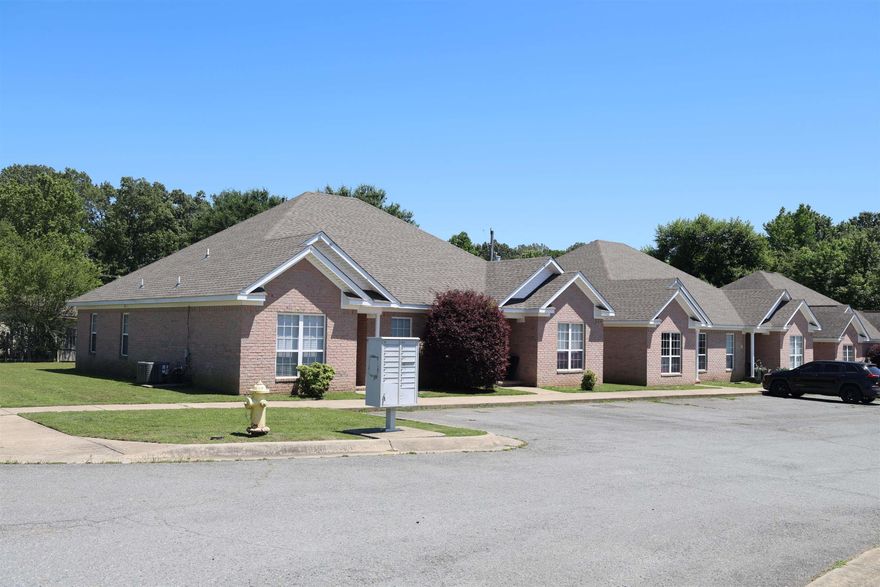 INVESTMENT OPPORTUNITY! Two outstanding maintenance free duplexes conveniently located near retail, shopping, & entertainment. Within walking distance of elementary, middle & junior high schools. Units consist of 2 bedrooms, 2 full baths & large open floor plans. Each unit has ample parking & covered back patios.   Call today for more details!