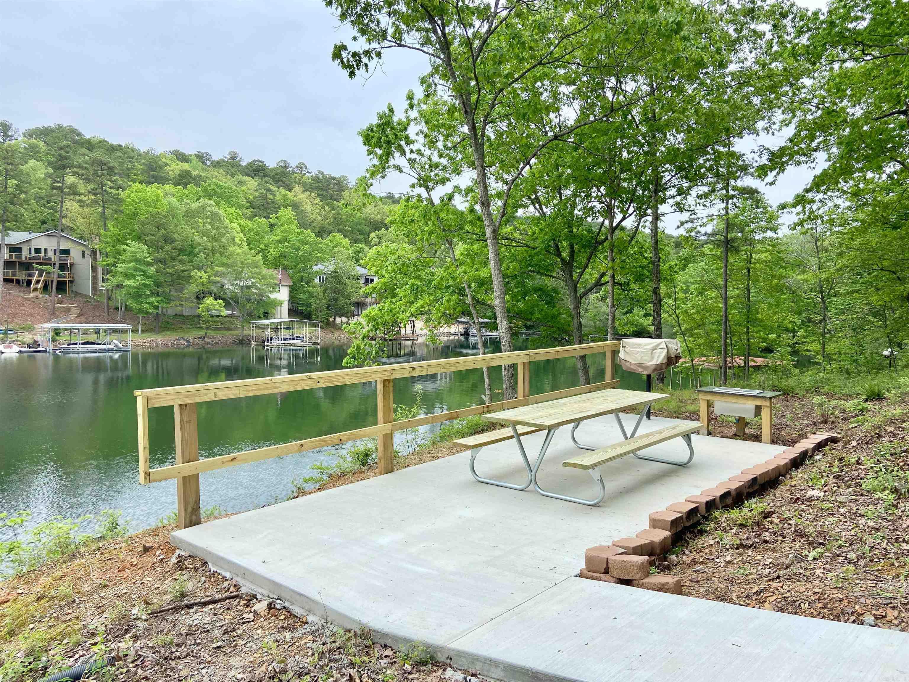 DELAVEGA - Residential