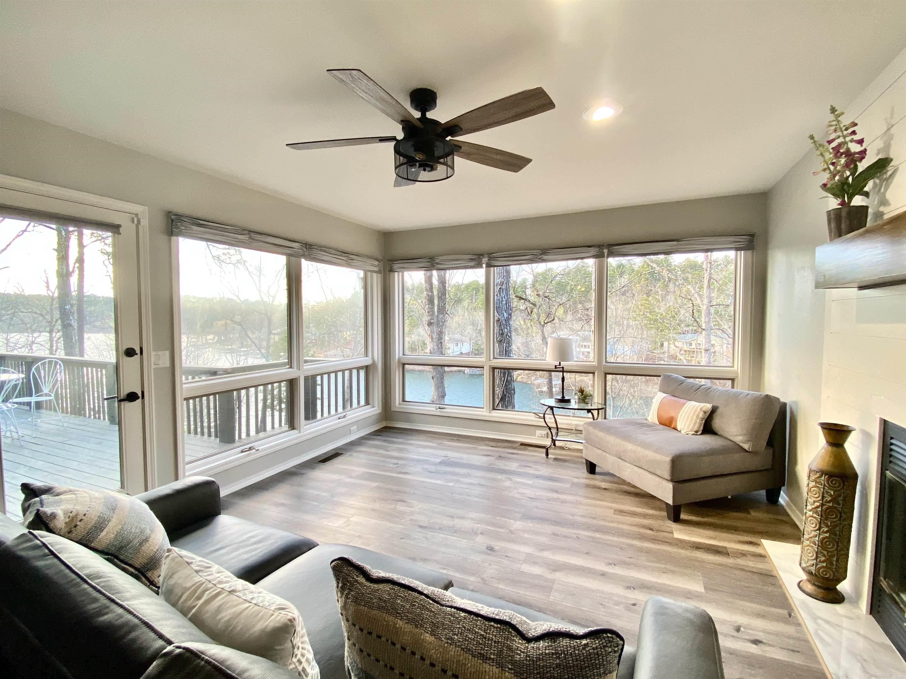 DELAVEGA - Residential