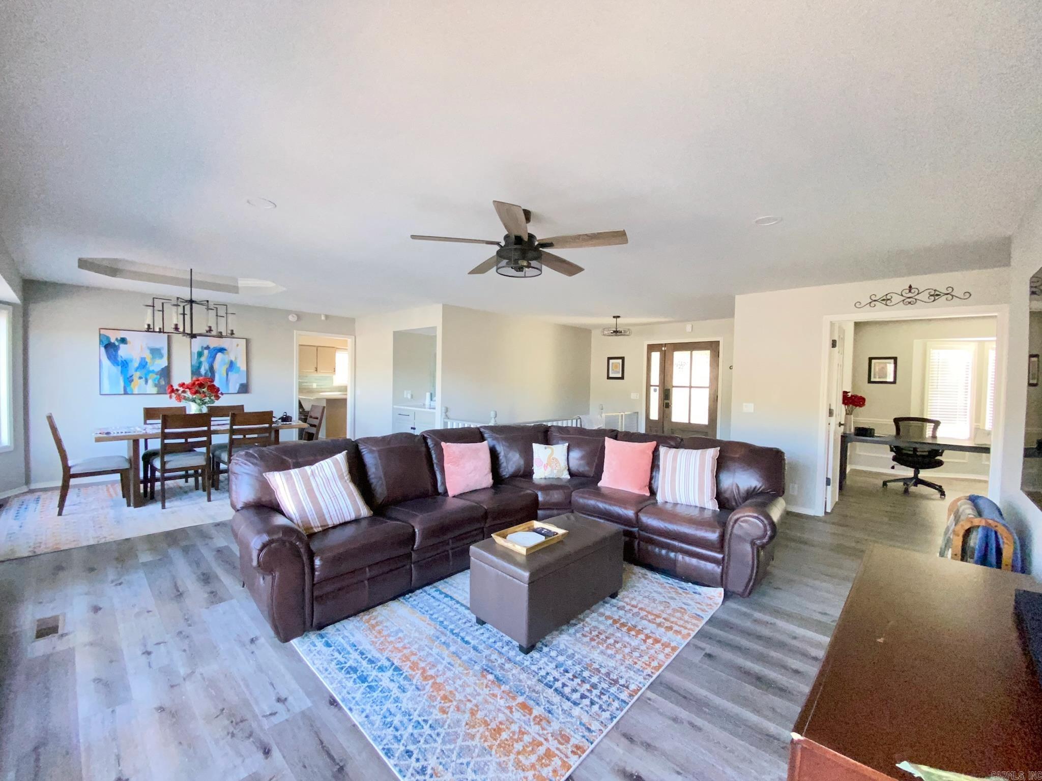 DELAVEGA - Residential