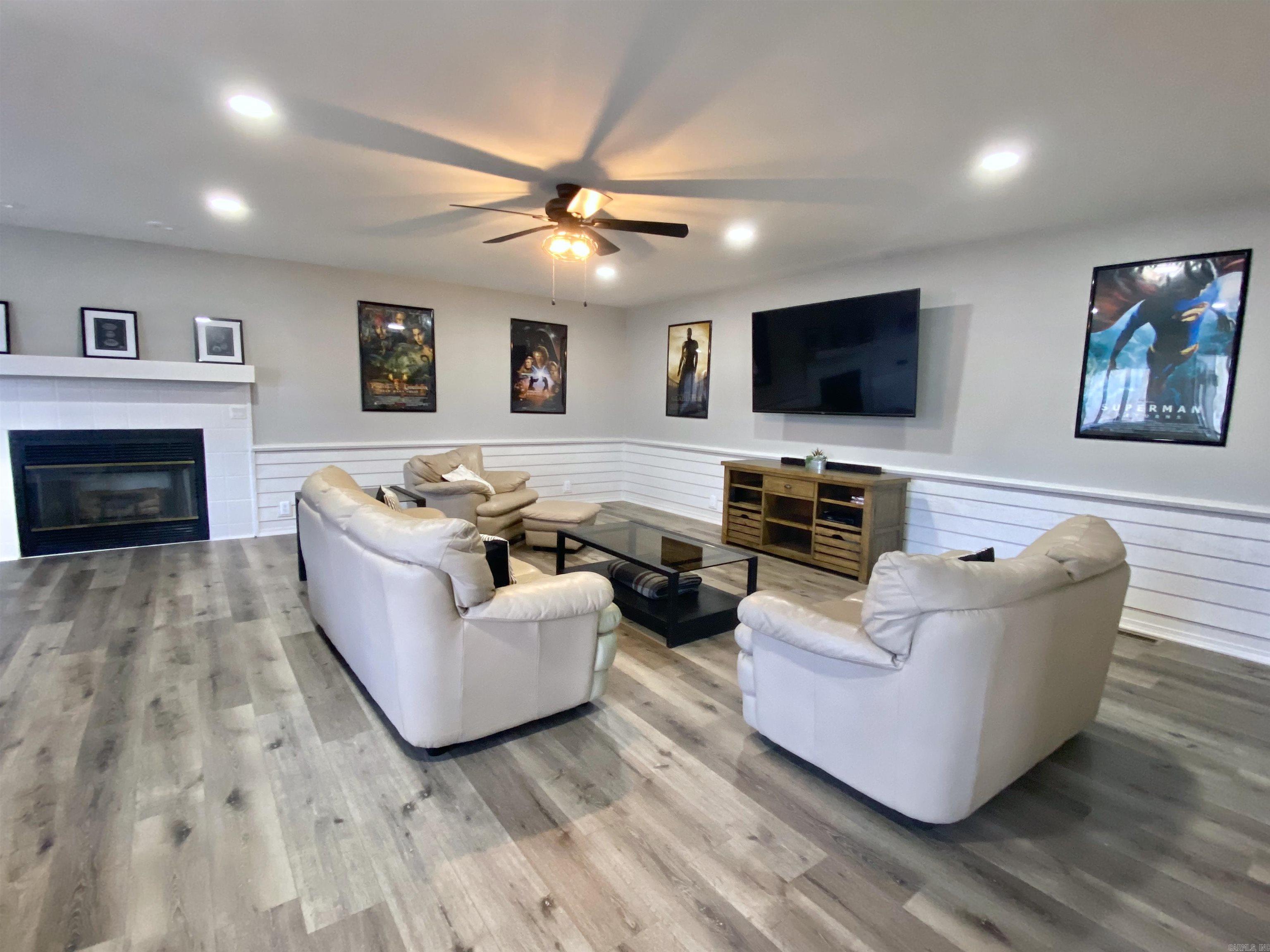 DELAVEGA - Residential