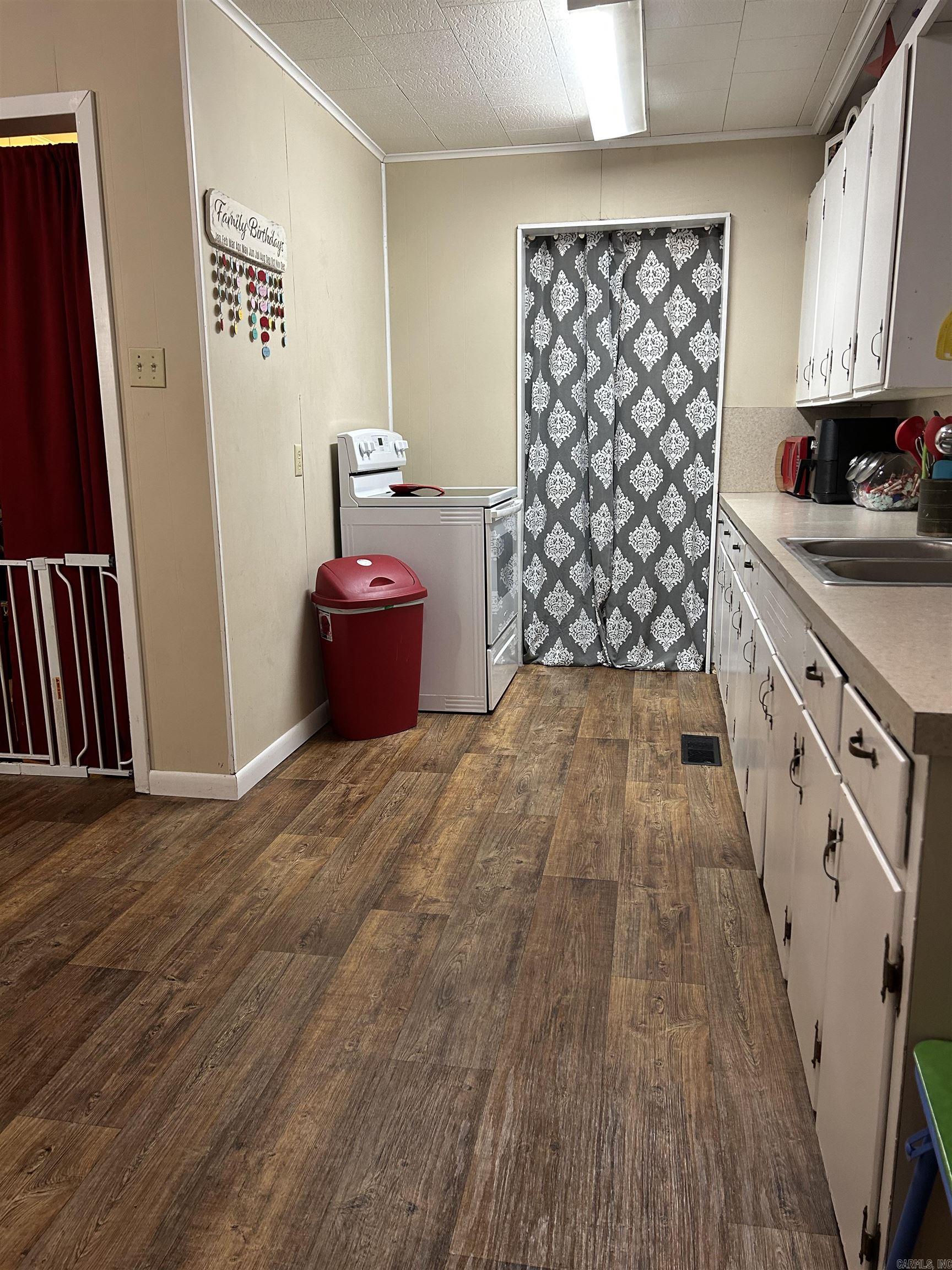 DOGWOOD ACRES SUB - Residential