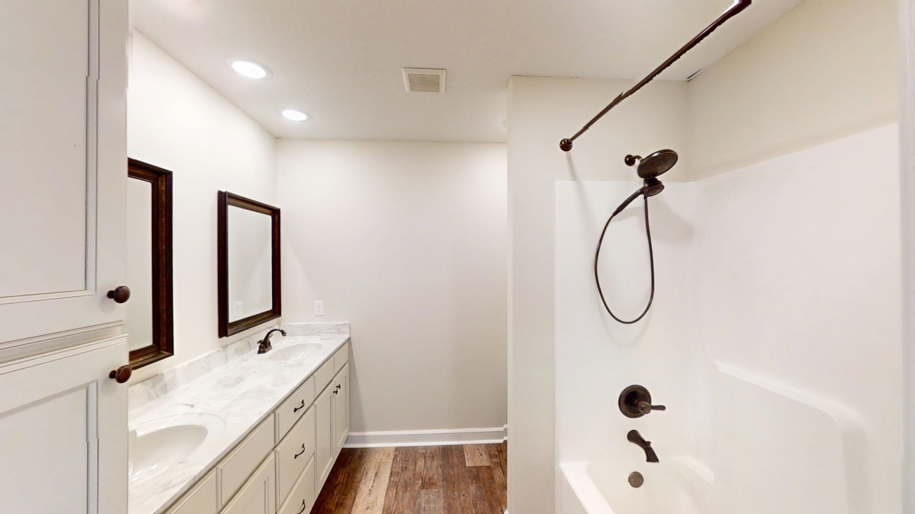 BROOKVALE - Residential