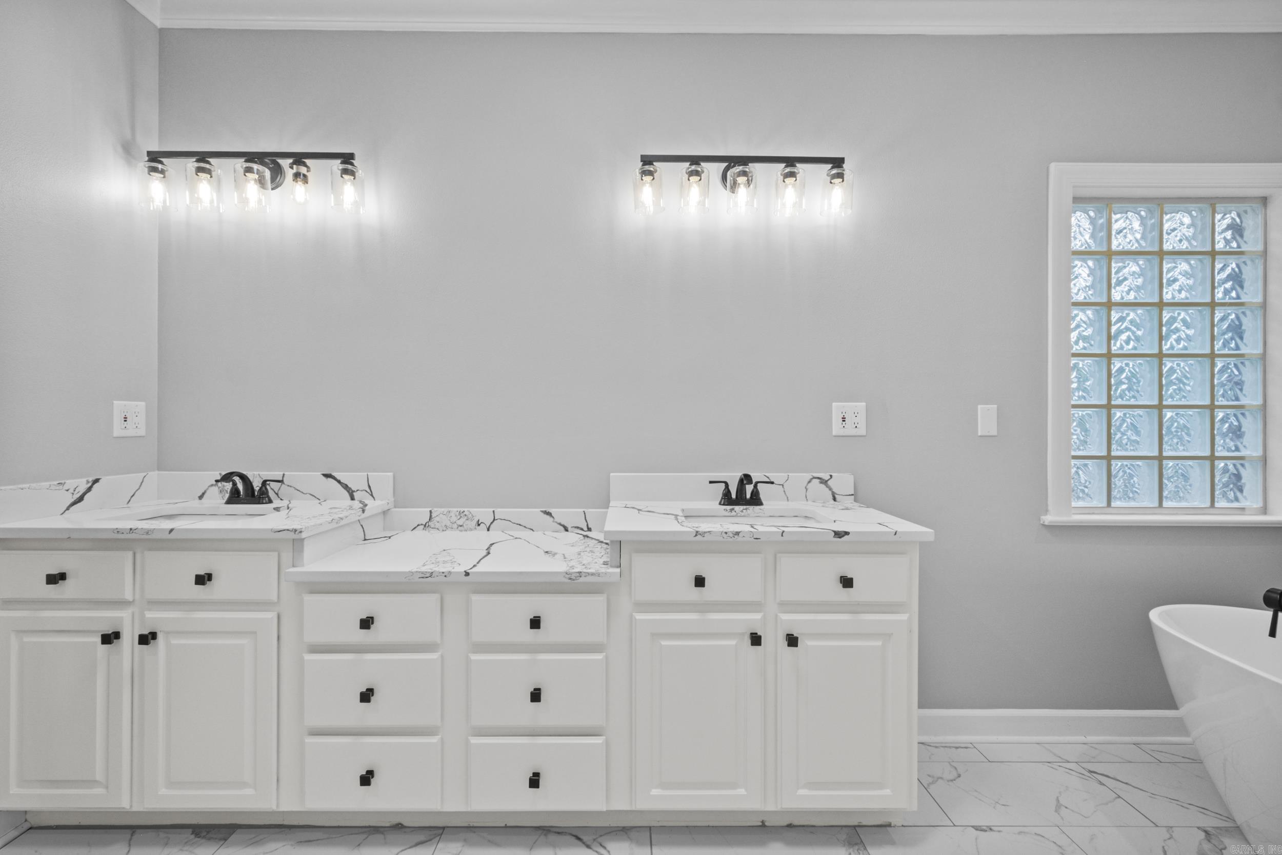 CHENAL VALLEY ABERDEEN - Residential