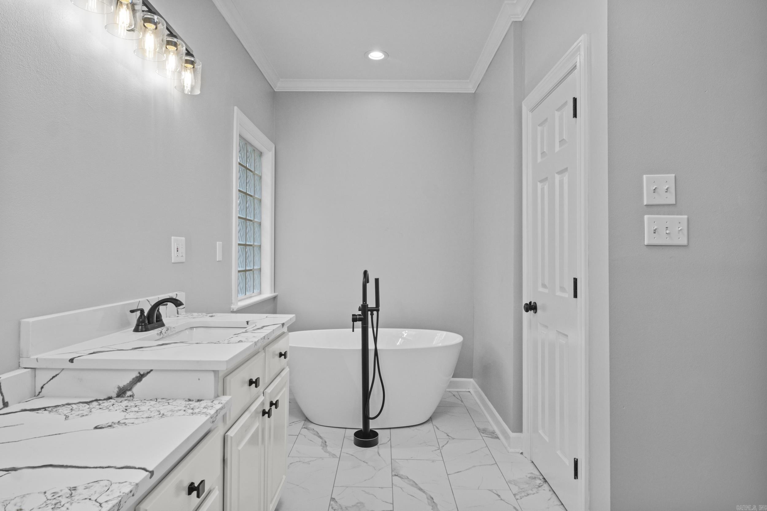 CHENAL VALLEY ABERDEEN - Residential