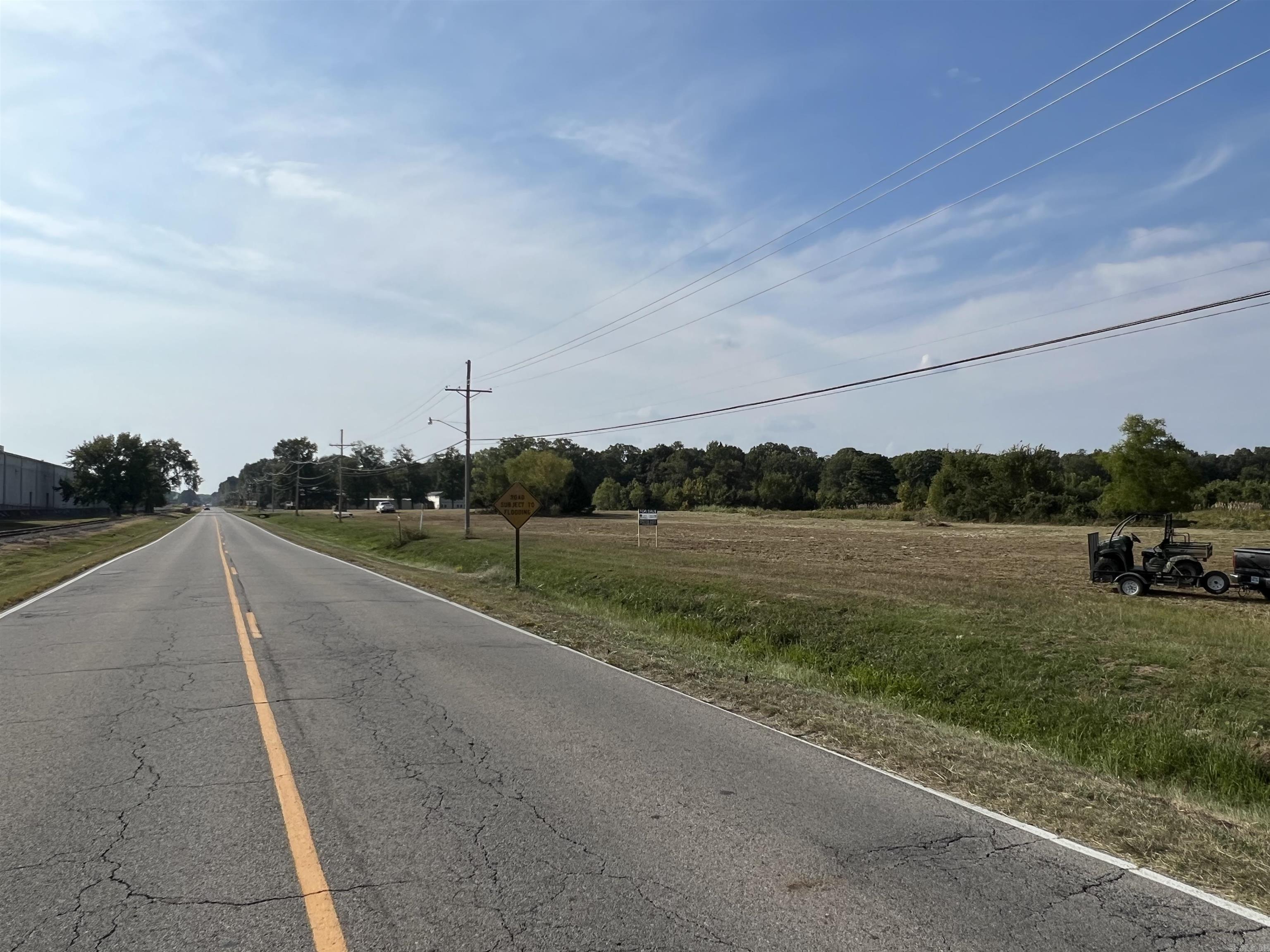 Searcy Outlots - Land