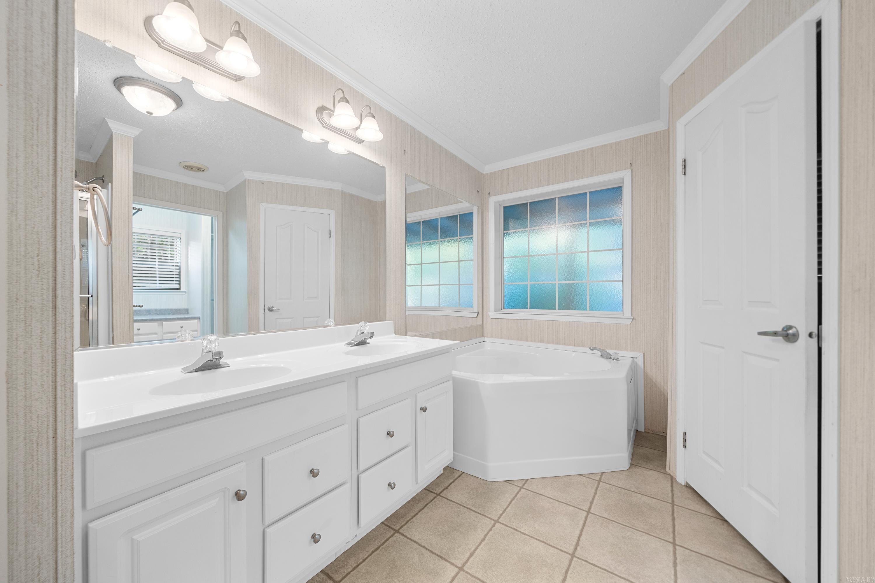 MOUNT IDA CITY ACREAGE - Residential