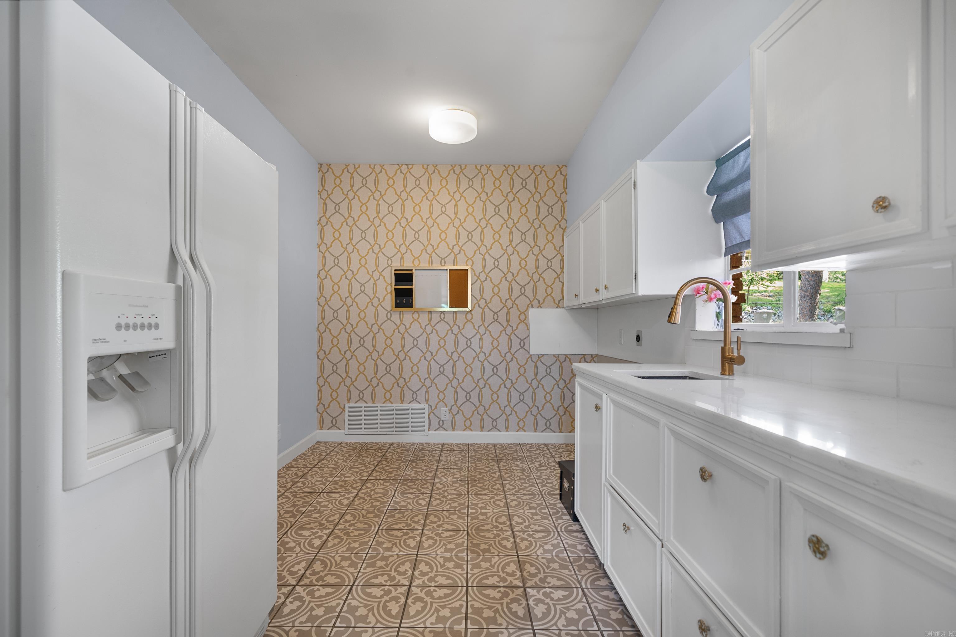 HSR BLK - Residential