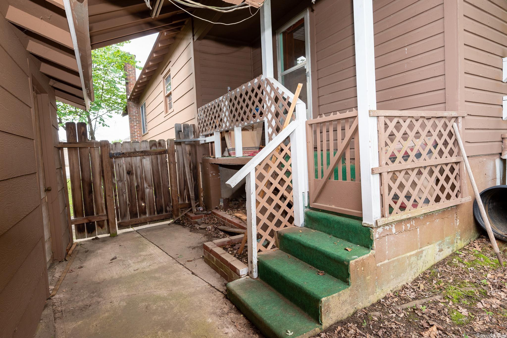 HORNBECK PLACE - Residential