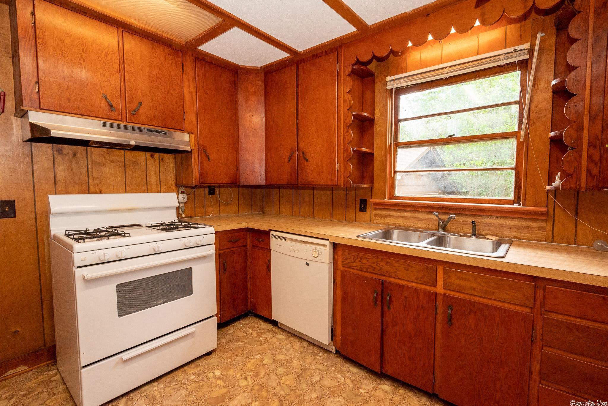 HORNBECK PLACE - Residential