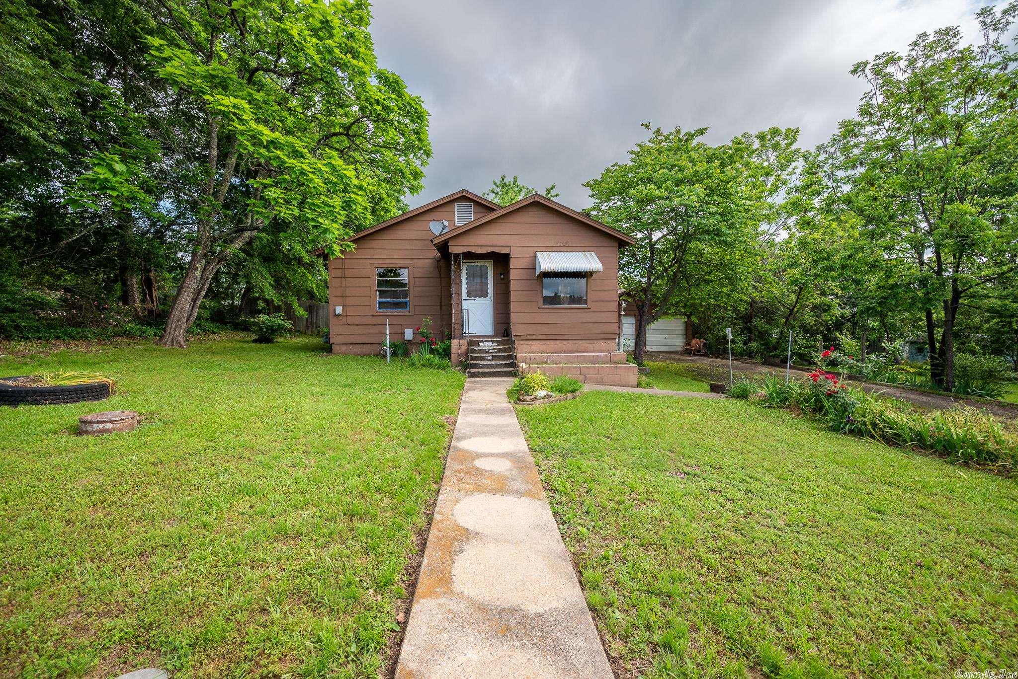 HORNBECK PLACE - Residential