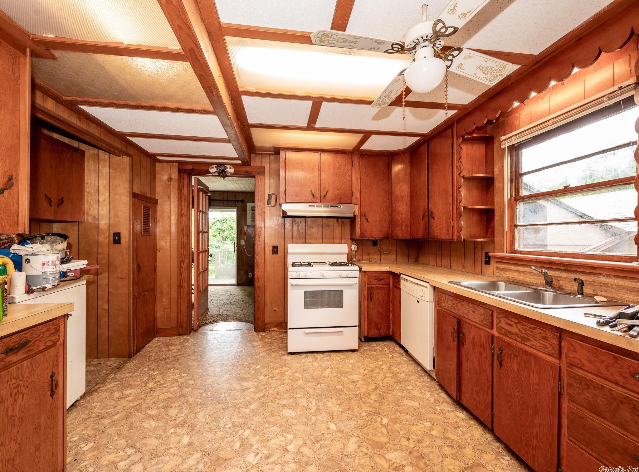 HORNBECK PLACE - Residential