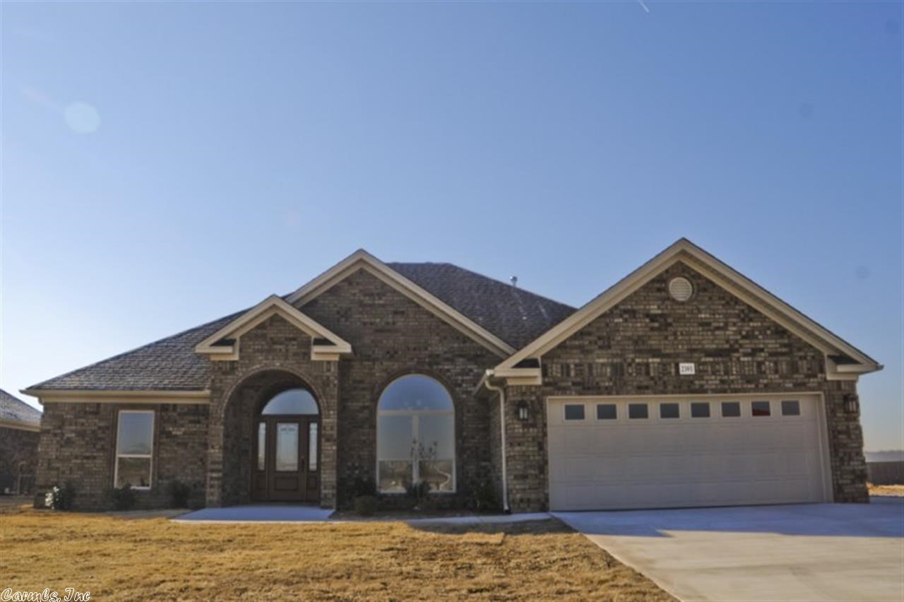 This 4 bedroom all brick home will knock your socks off! So many extra! 2 Living spaces, fireplace, open split plan with gorgeous kitchen with custom cabinets granite counter tops, pot filler and more! Hurry this builders houses don't last long.