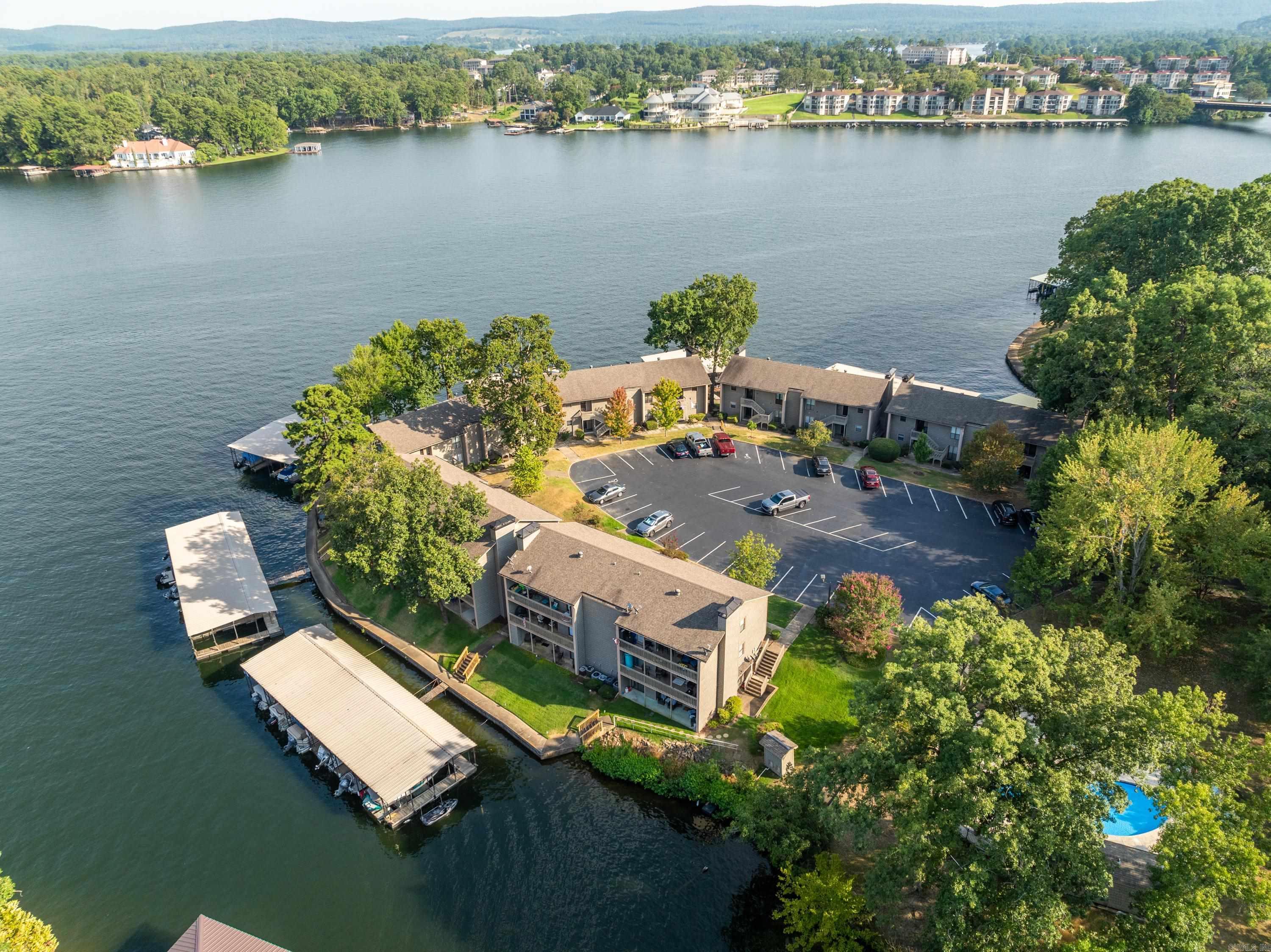MOORINGS HPR - Residential