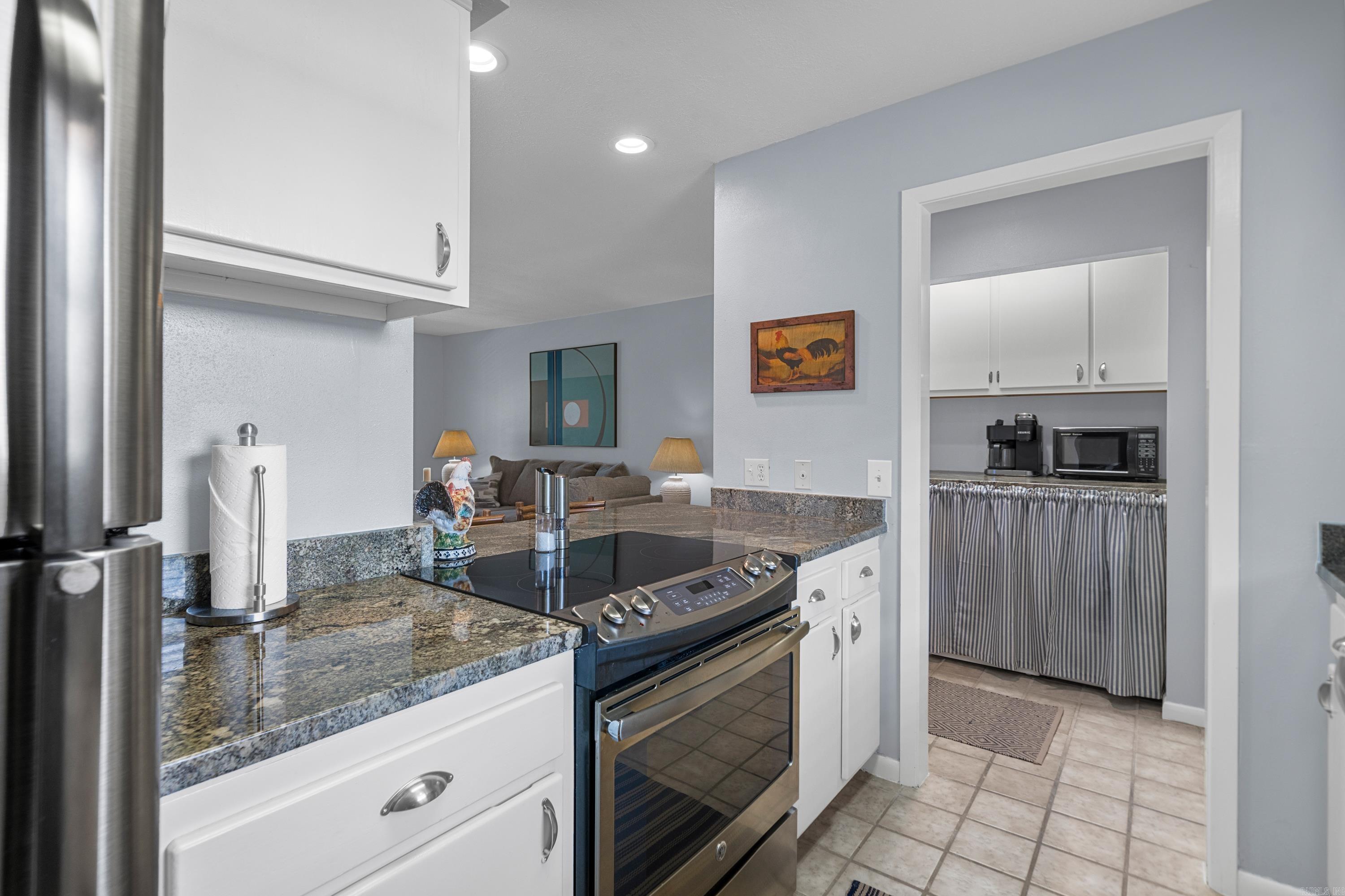 MOORINGS HPR - Residential
