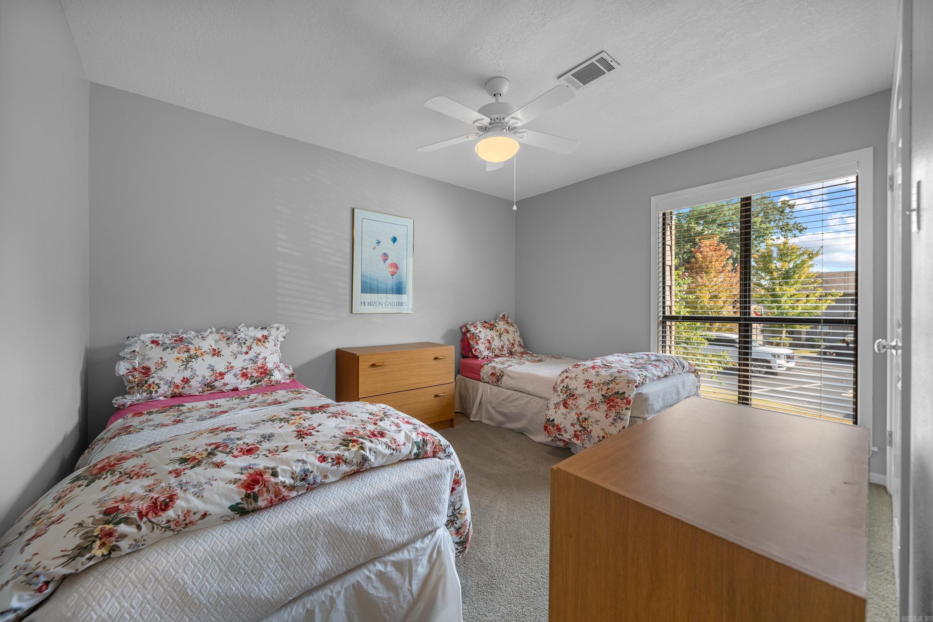 MOORINGS HPR - Residential
