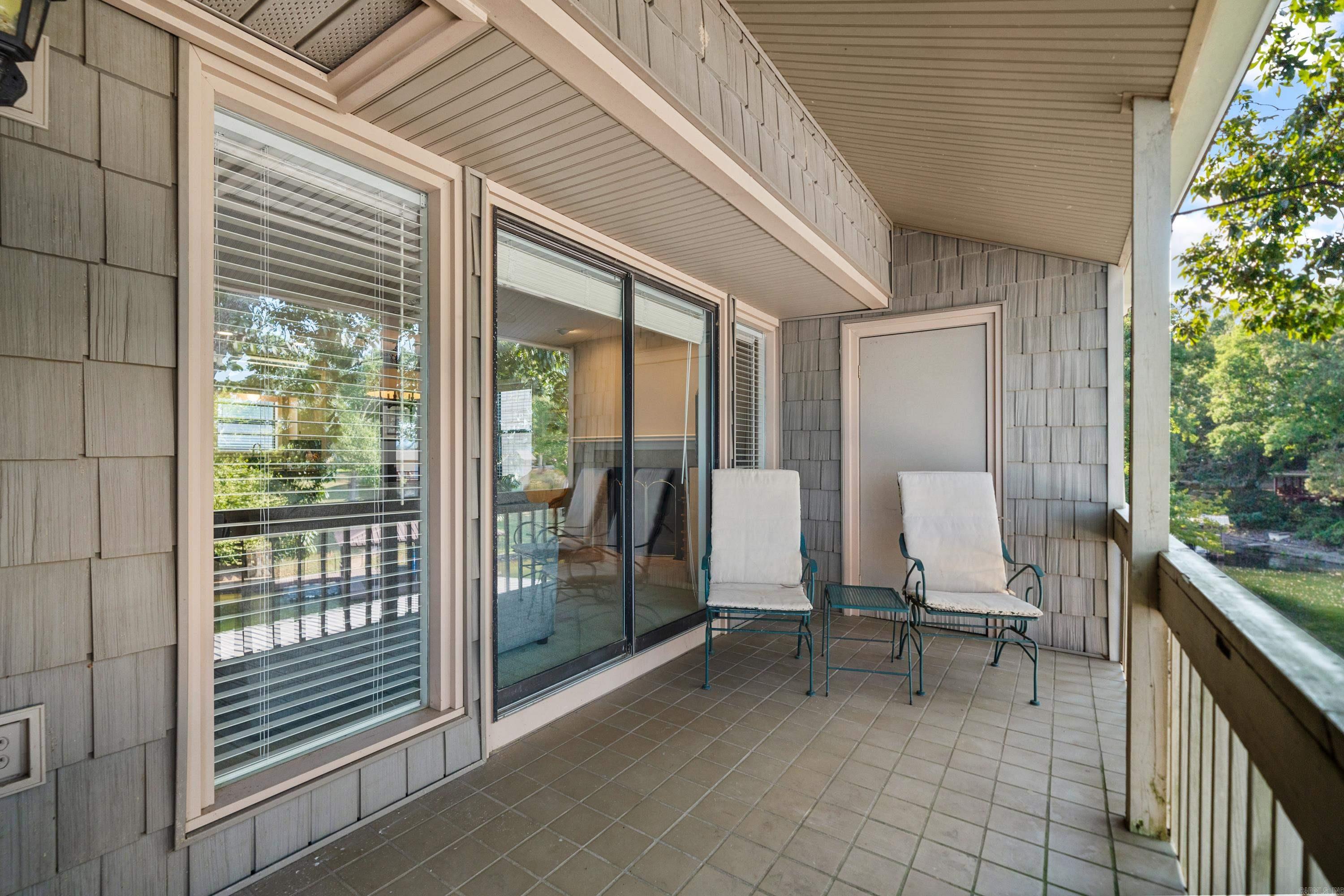 MOORINGS HPR - Residential