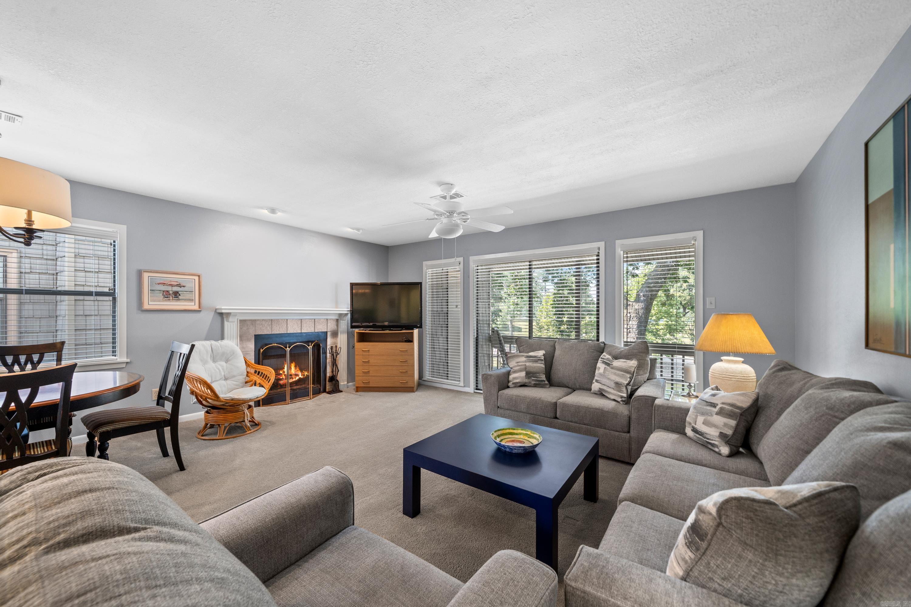 MOORINGS HPR - Residential