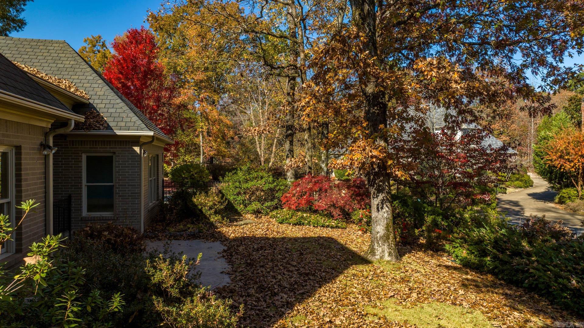 CHENAL VALLEY THE OAKS - Residential
